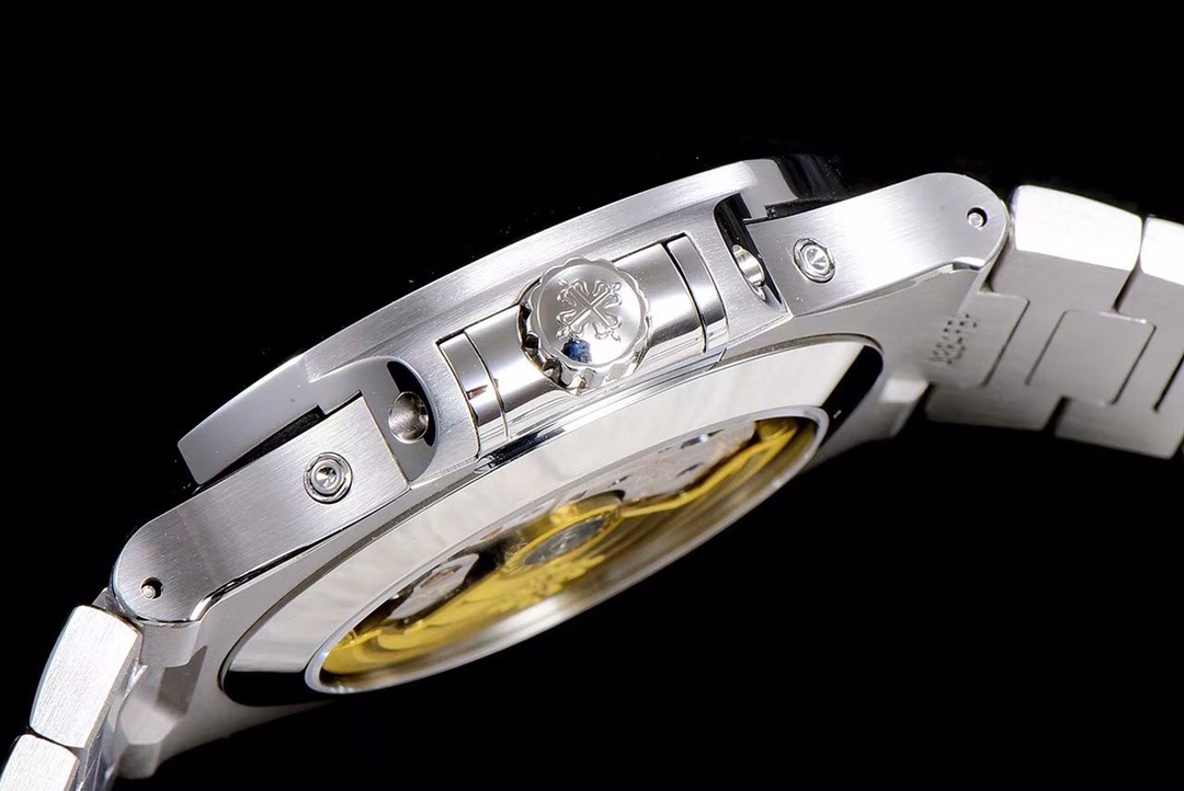 Patek Philippe Nautilus annual calendar watch 5726