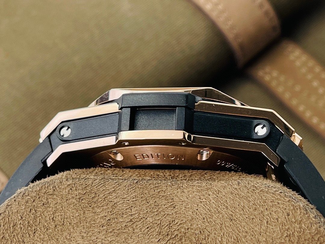 Hengbao HB Yu. Hublot Big Bang Sang Bleu series 415.NX.1112.VR.MXM16 tattoo watch personality