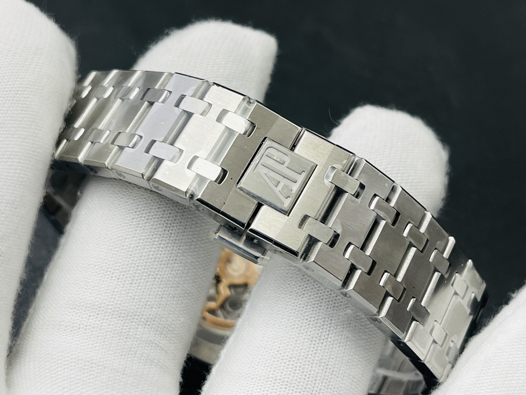 Audemars Piguet26574, 26606