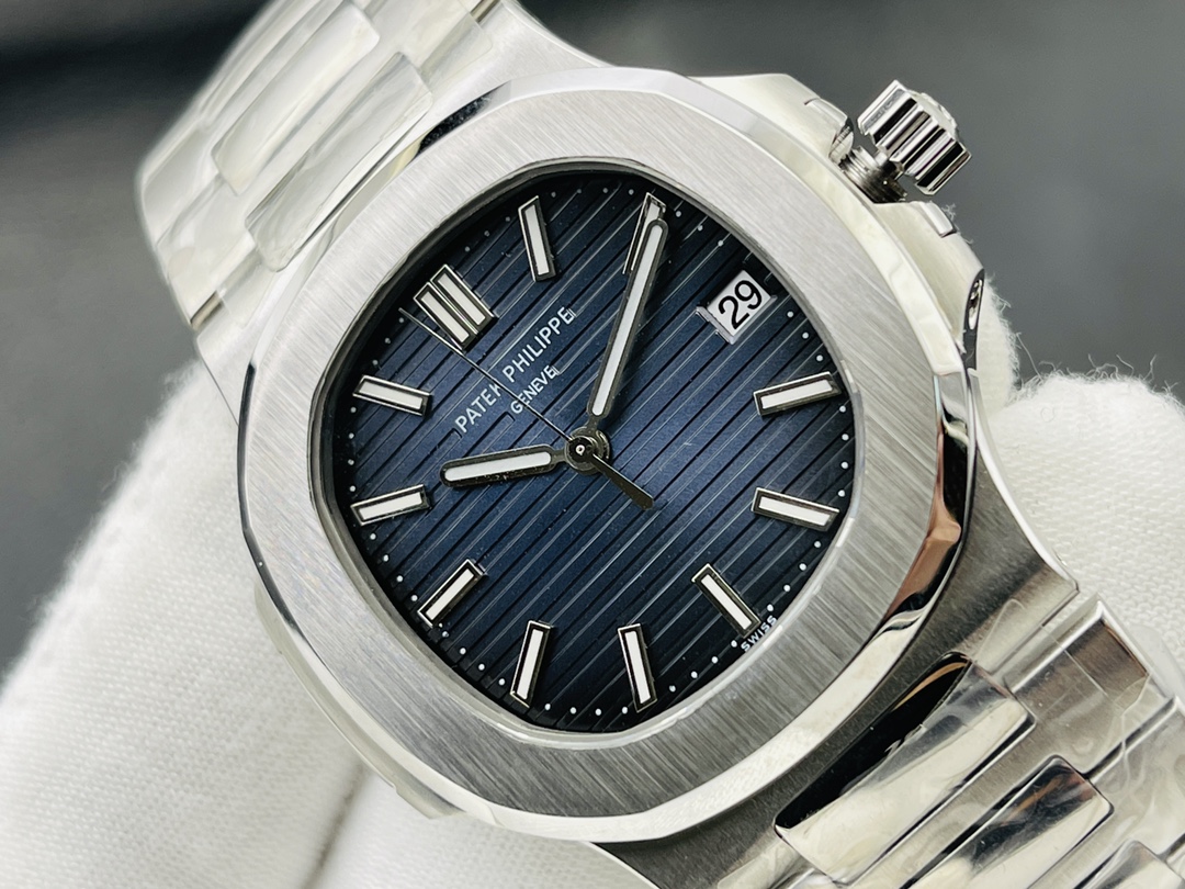 Patek Philippe president 5713