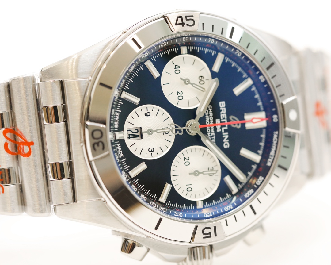 GF s new Breitling Chronomat,