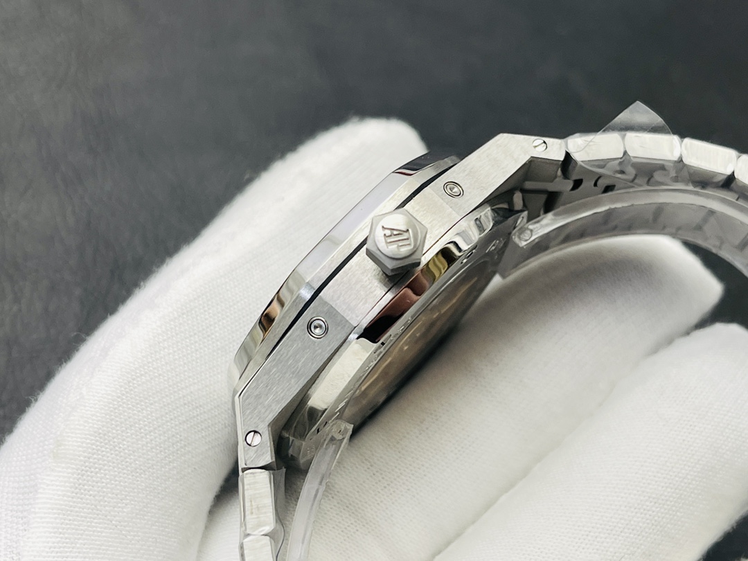 Audemars Piguet26574, 26606