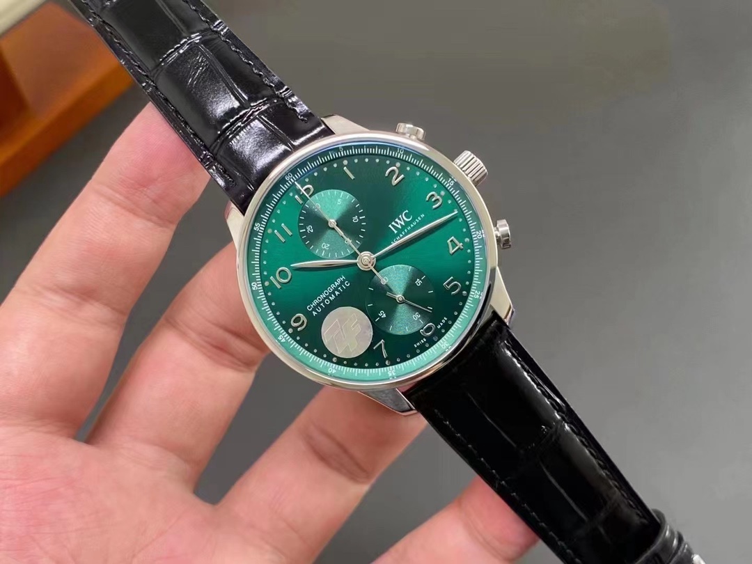 Green Surface IWC Portugal Series Transparent Bottom style