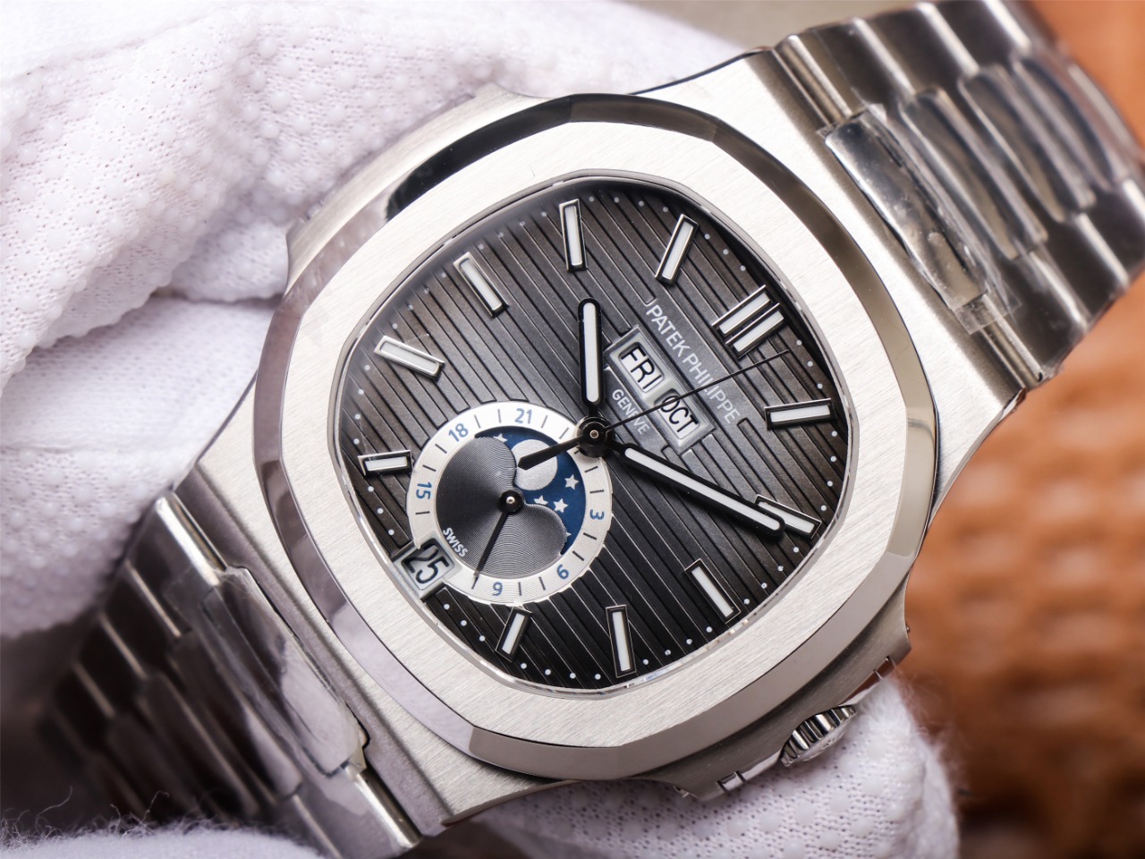 Patek Philippe Sporty Elegant Series 5726/1A-010 Watch