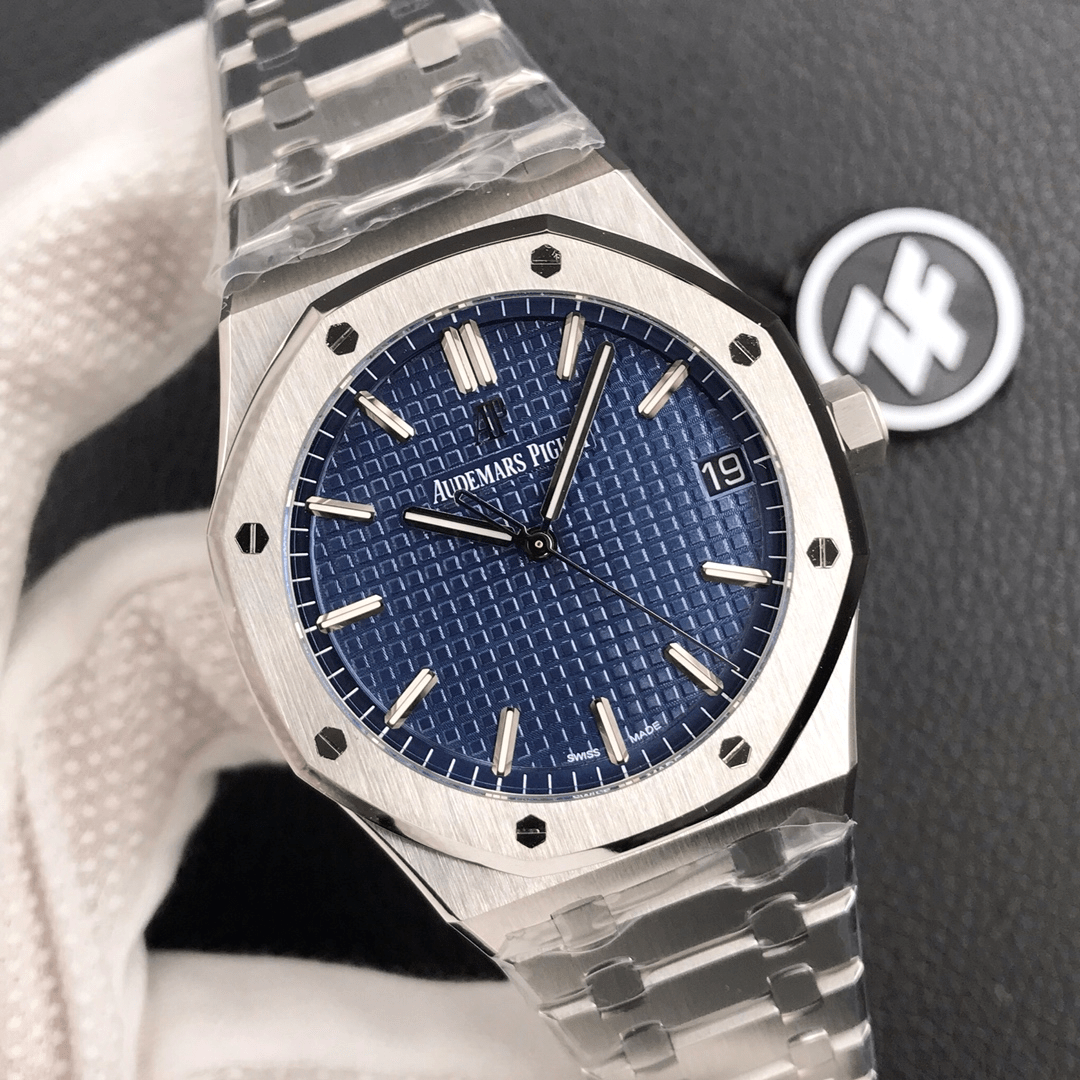 Audemars Piguet Royal Oak 15500V2
