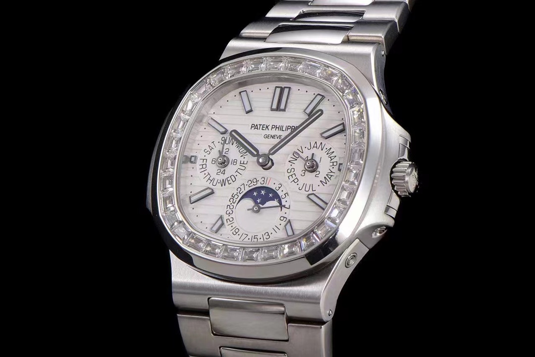 TW s new Patek Philippe 5740/1G-001