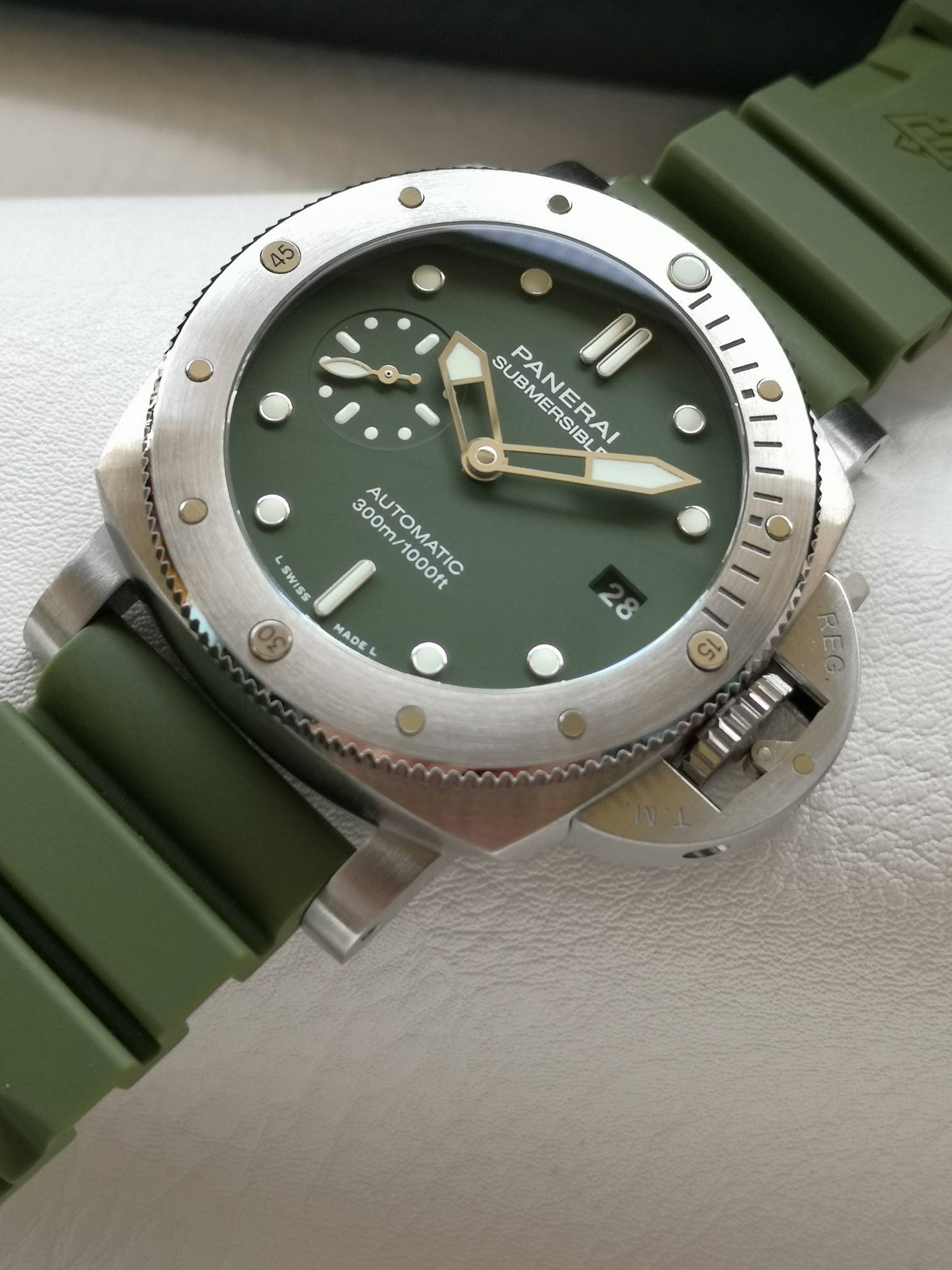 Panerai Submersible PAM01055 watch