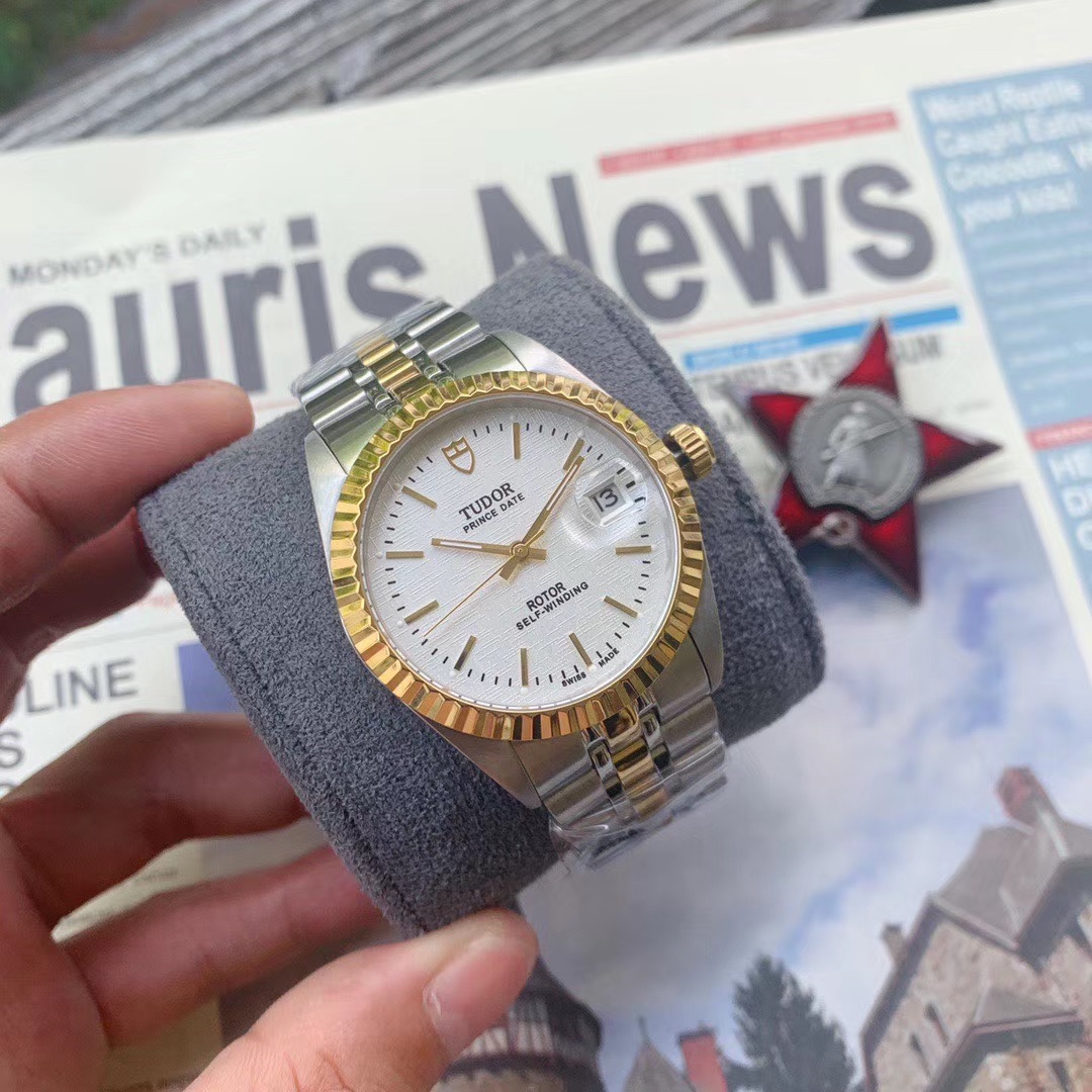 The little prince Tudor-TUDOR Swiss machine