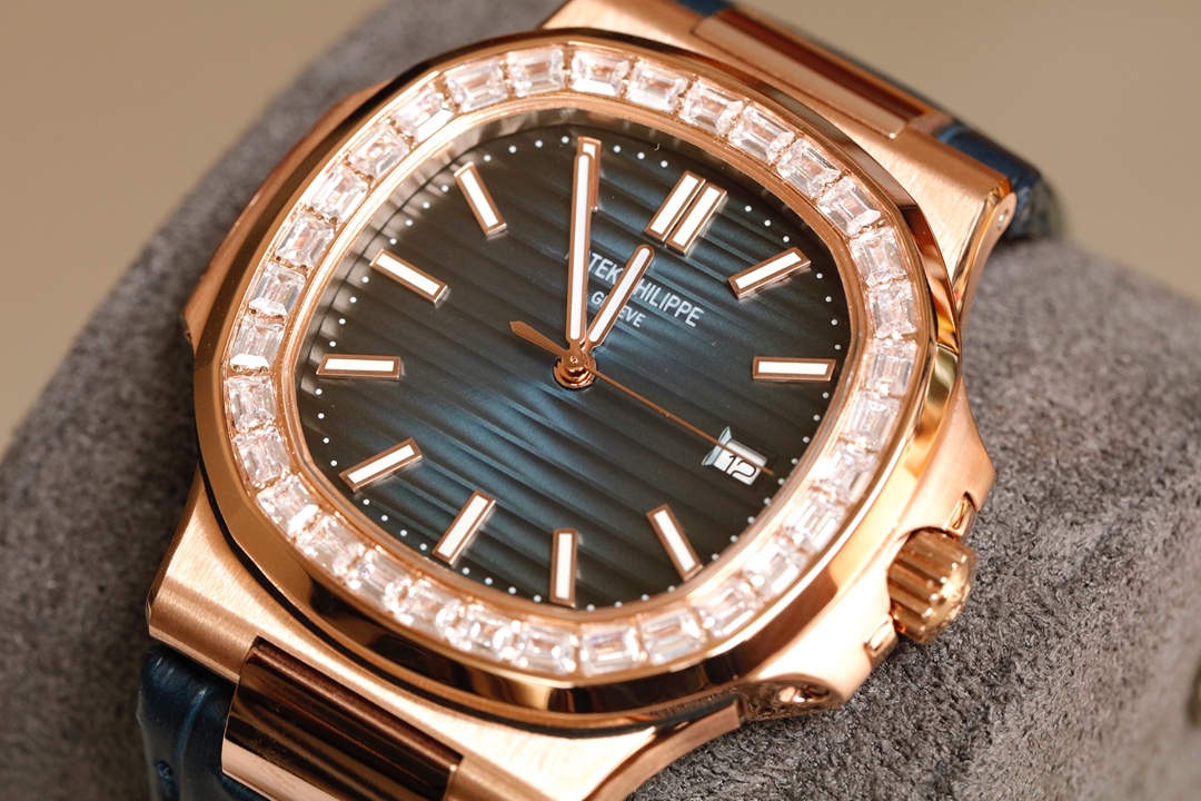 The king of Patek Philippe steel watches 5711 Nautilus Shock