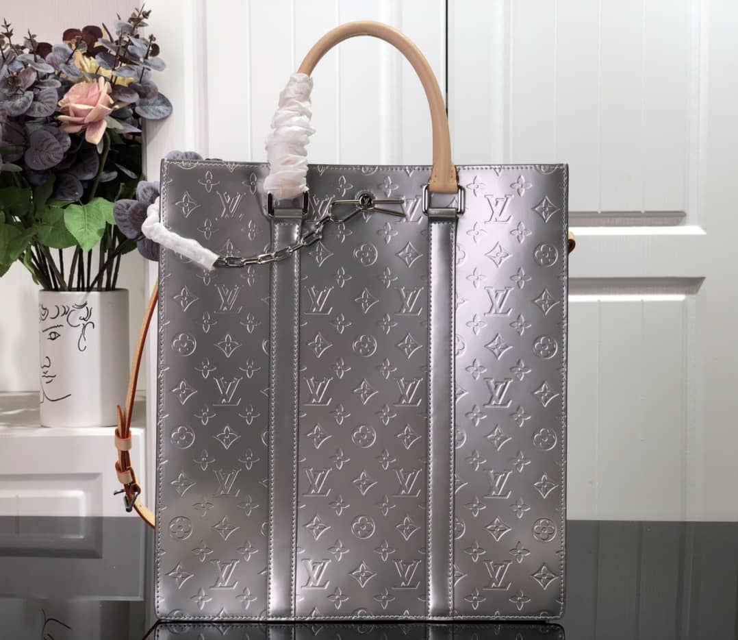 Louis Vuitton Sac Plat Monogram Mirror Coated Shoulder Bag Replica Silver M45884