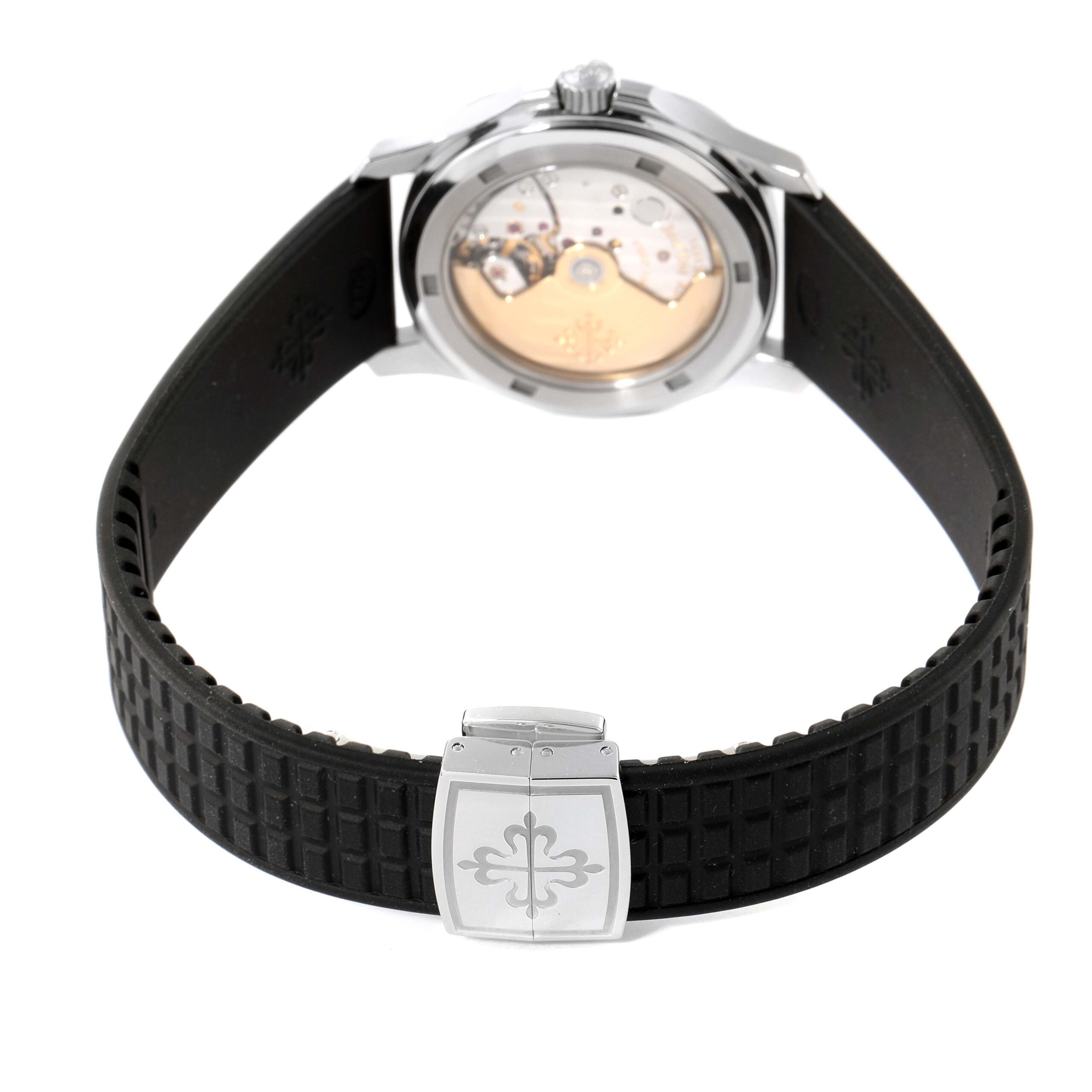 Patek Philippe Aquanaut Midsize Automatic Steel Mens Watch 5066