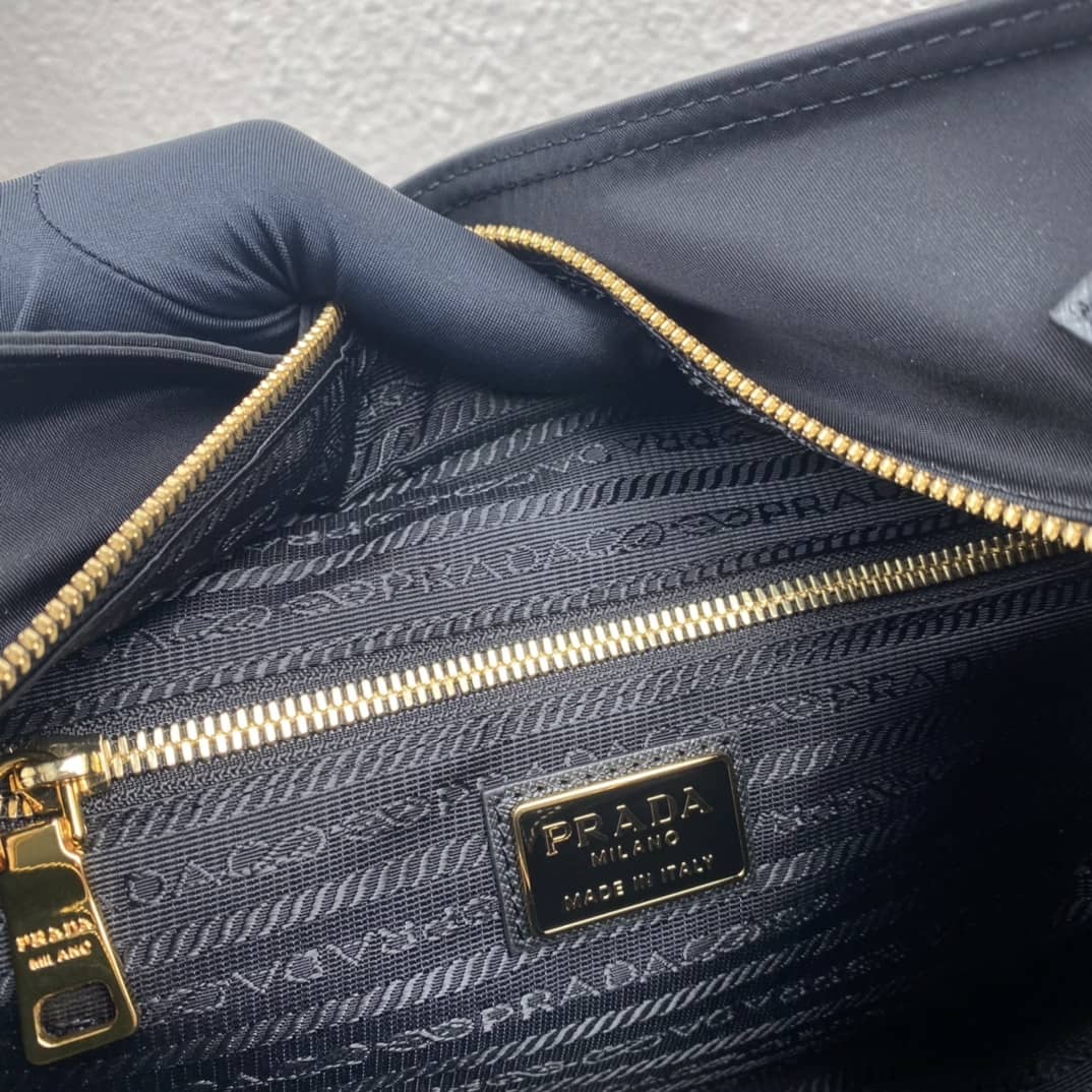 Prada Leather Chain Replica Shoulder Bag