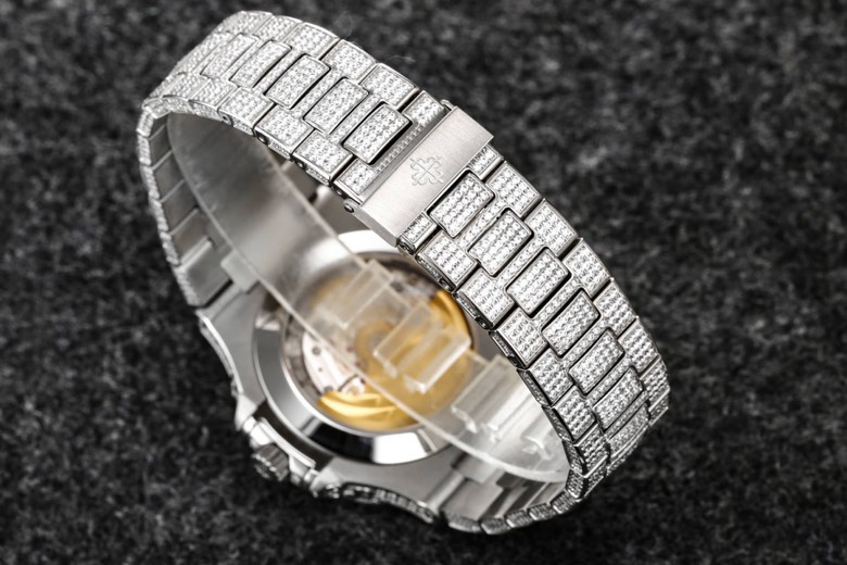 Patek Philippe Sporty Elegant Gypsophila Series 5726/1A-014 watch