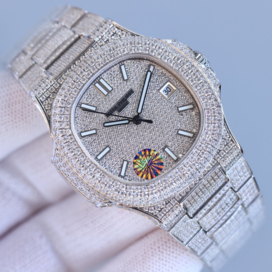 Patek Philippe Gypsophila full diamond Nautilus series 5719/1G-001