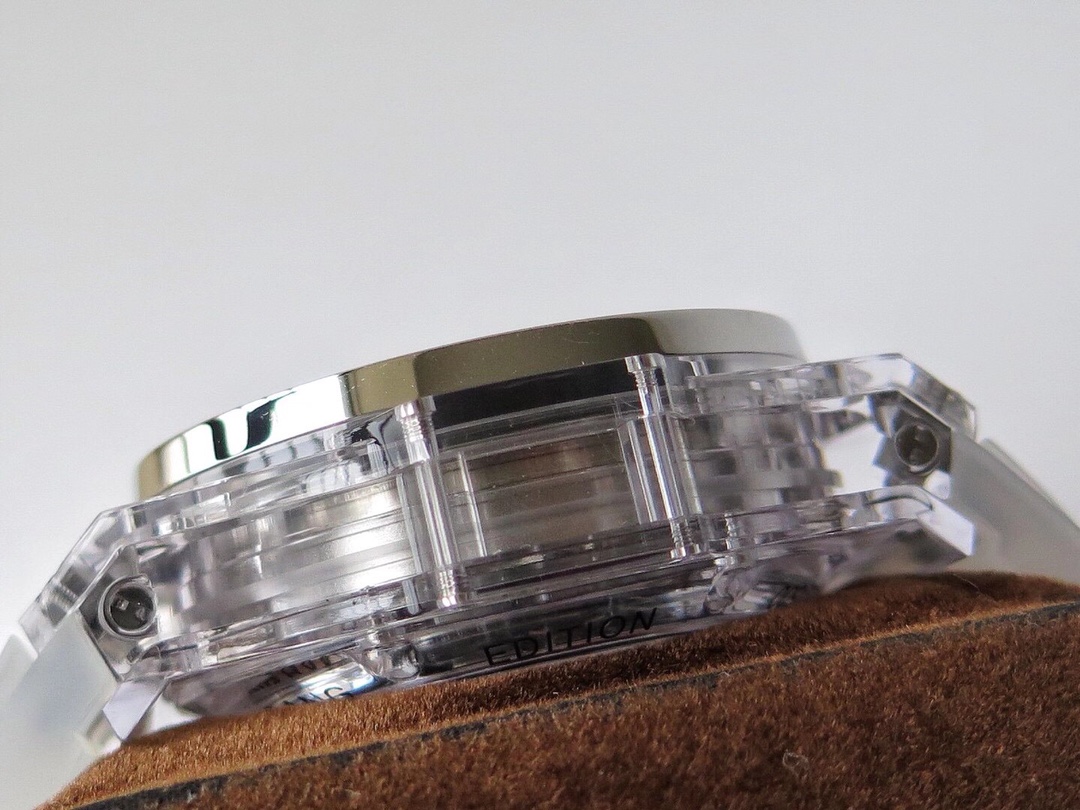 Hublot BIG BANG Series 411.JX.4802.RT  Fully Transparent Watch