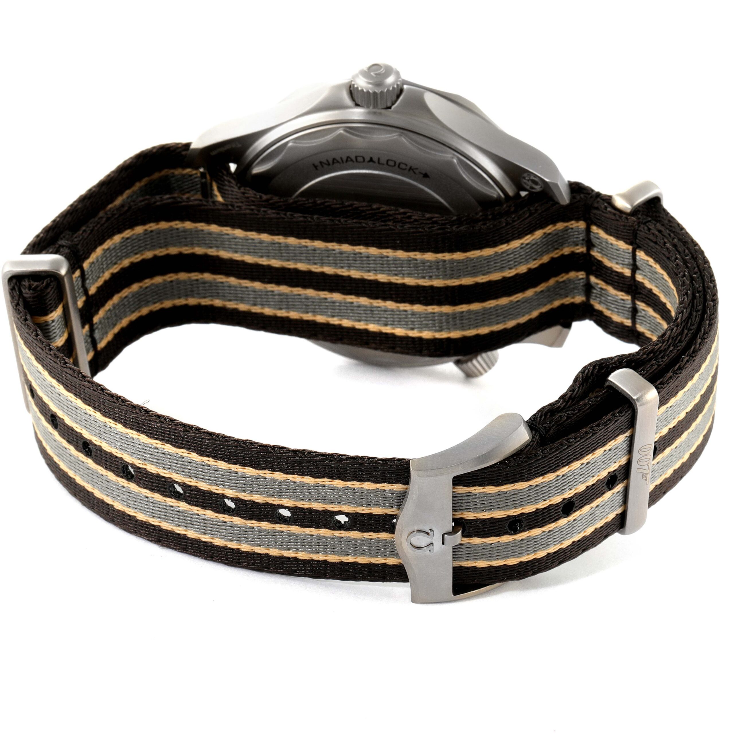 Omega Seamaster 300M 007 Edition Titanium Mens Watch 210.92.42.20.01.001 Unworn