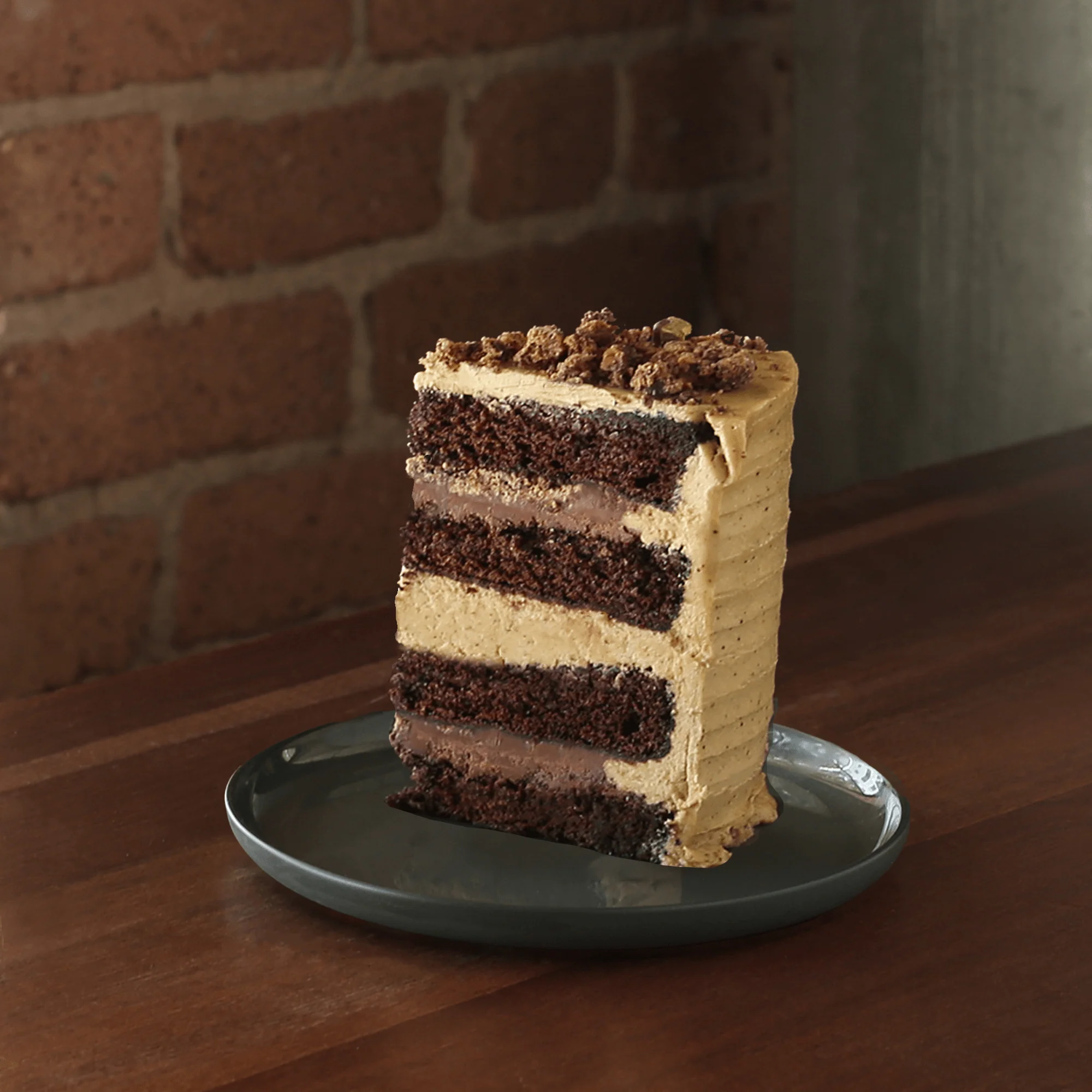 Silky Pistachio Praliné Cake