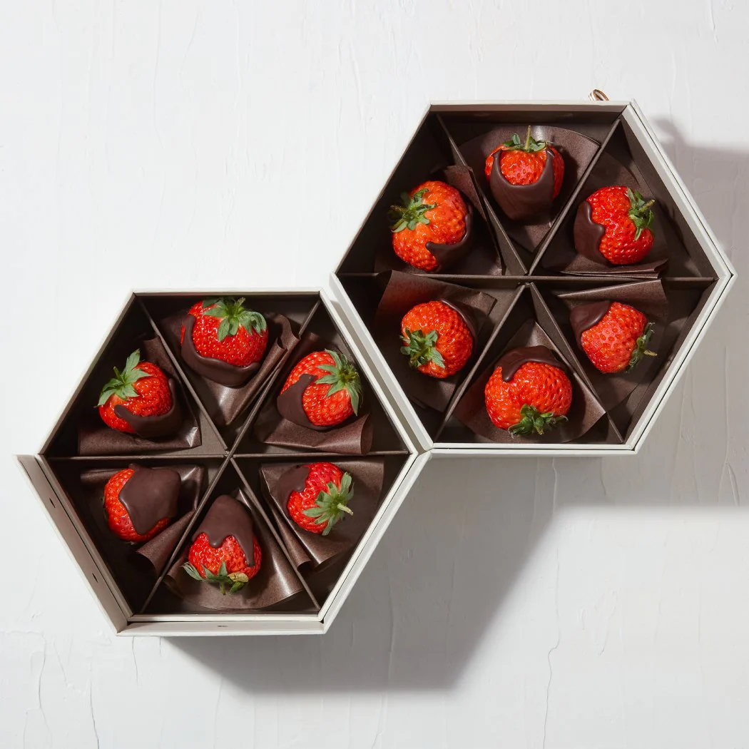 Chocolate-Drizzled Berries