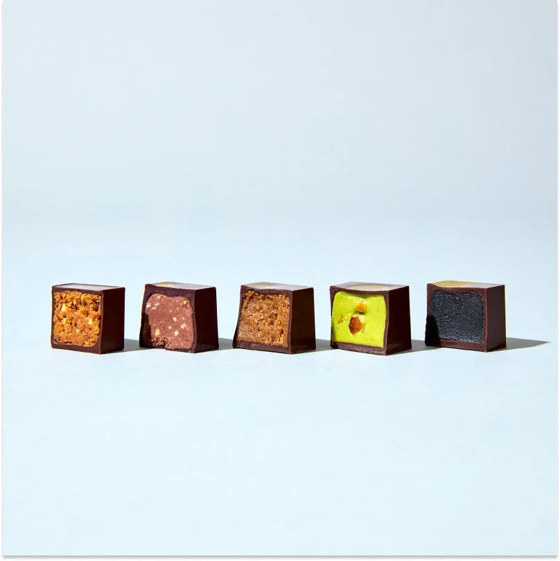 Giftwrapped Single-Origin Praliné Collection