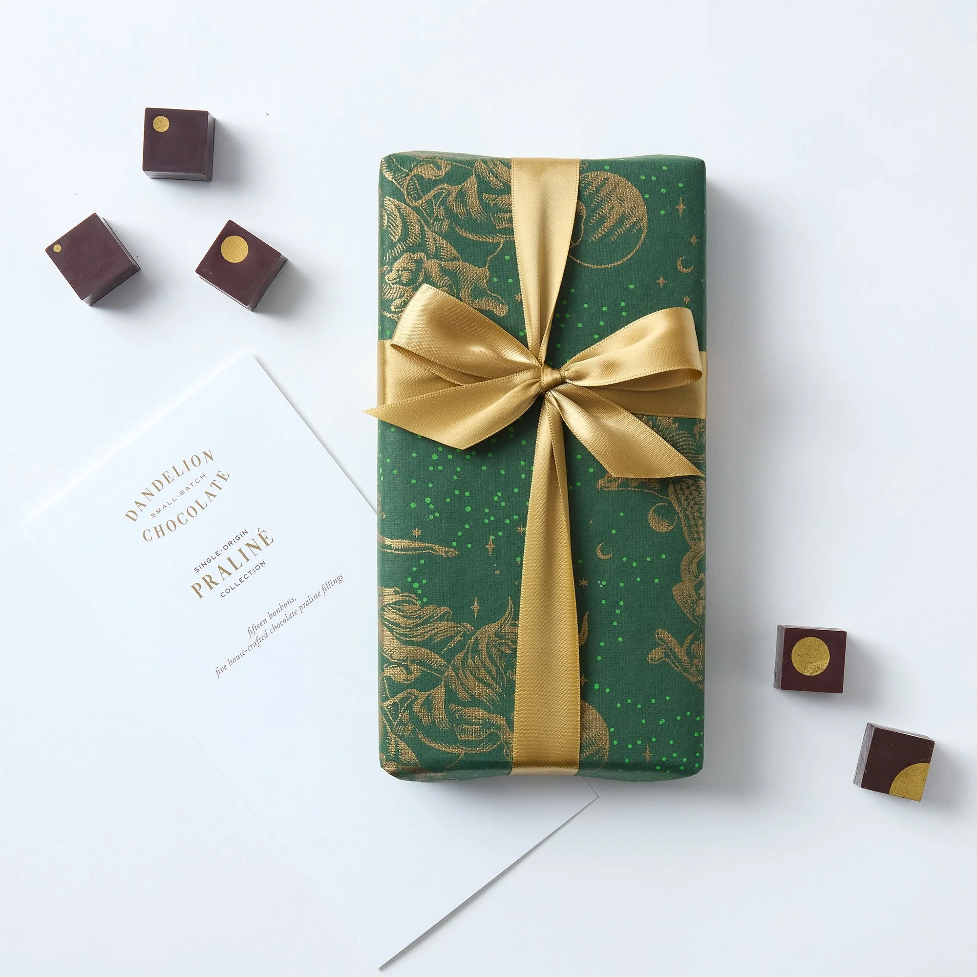 Giftwrapped Single-Origin Praliné Collection