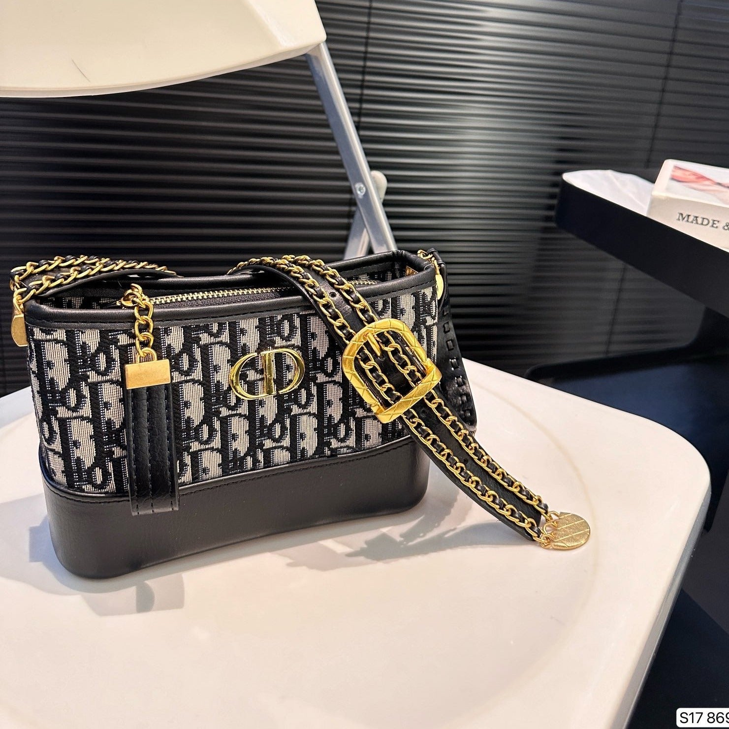 DI** new bag