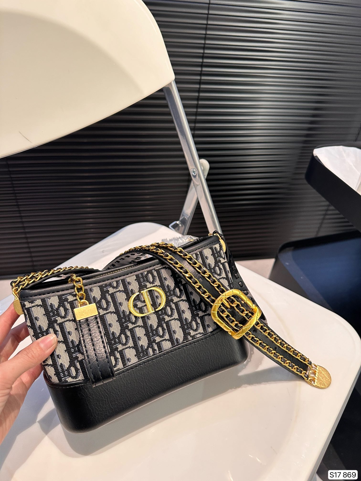 DI** new bag
