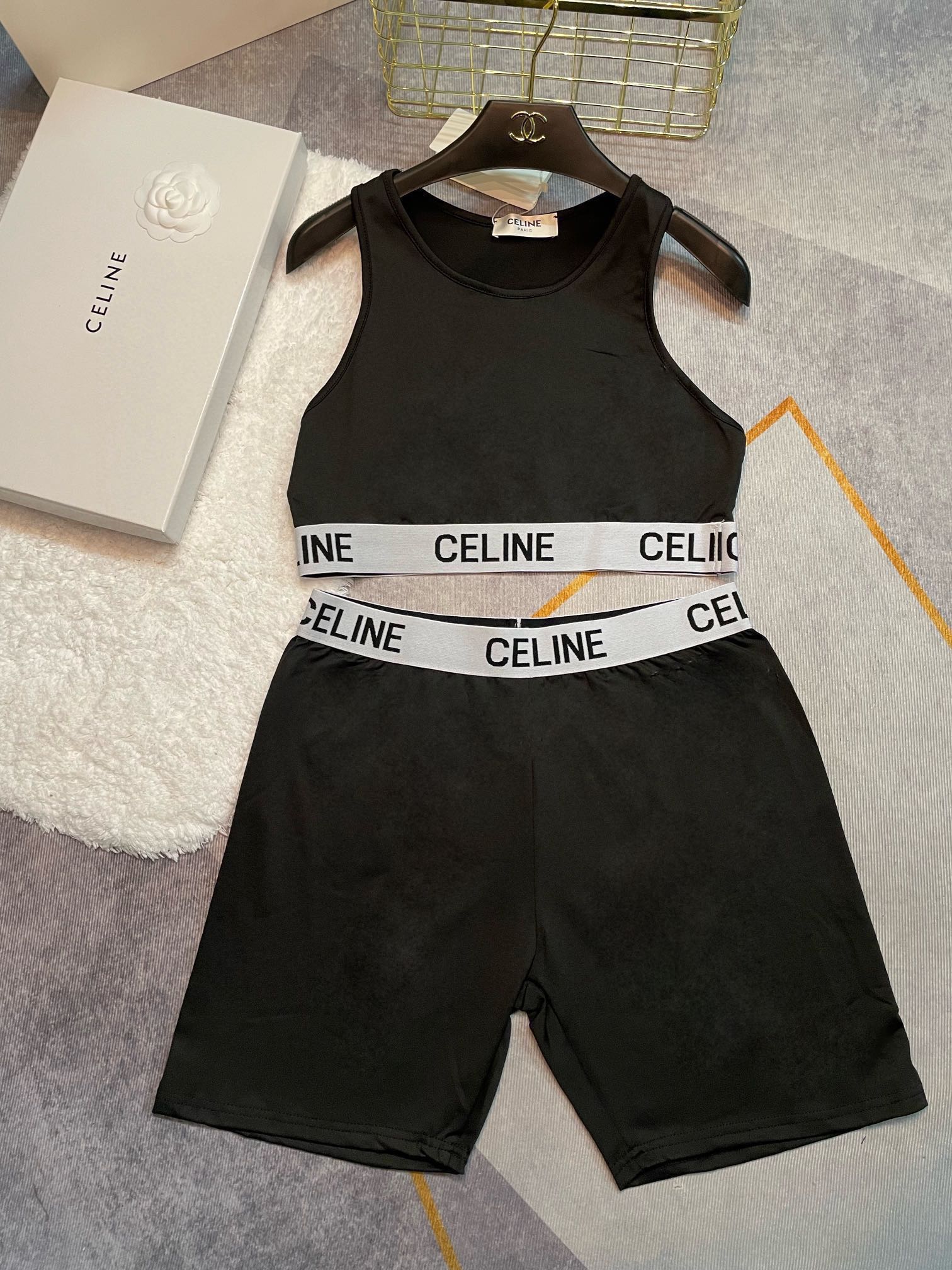 Celine's new high-elasticity fitness short yoga wear sports suit ~ small vest without chest pad