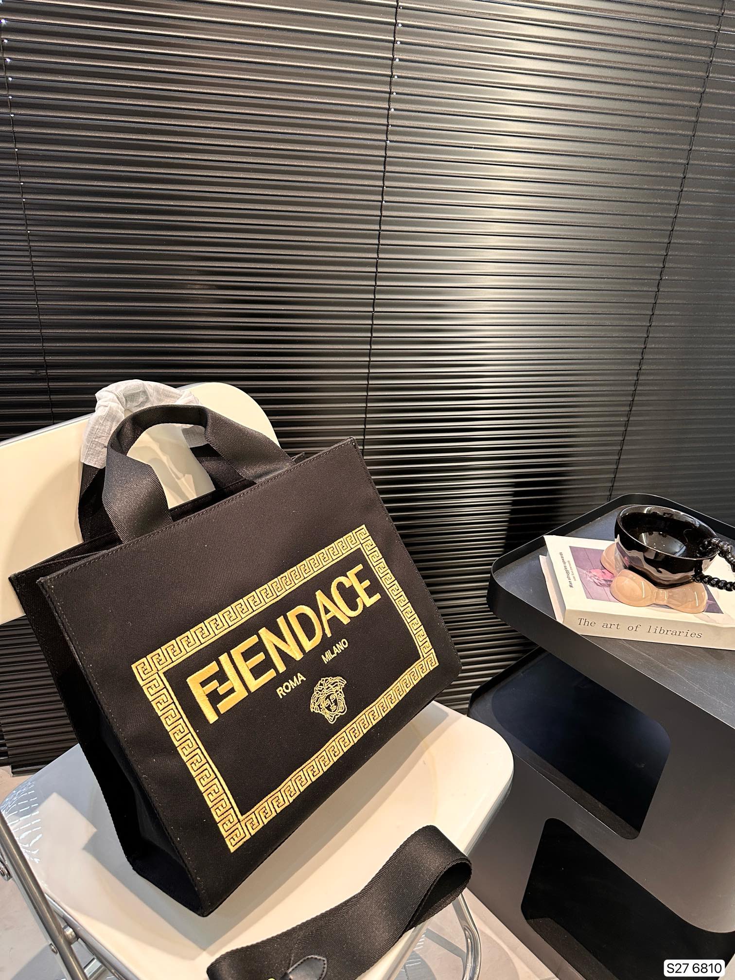 Collaboration, the innovation of fashion houses.