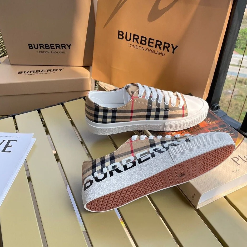 B canvas loafers
