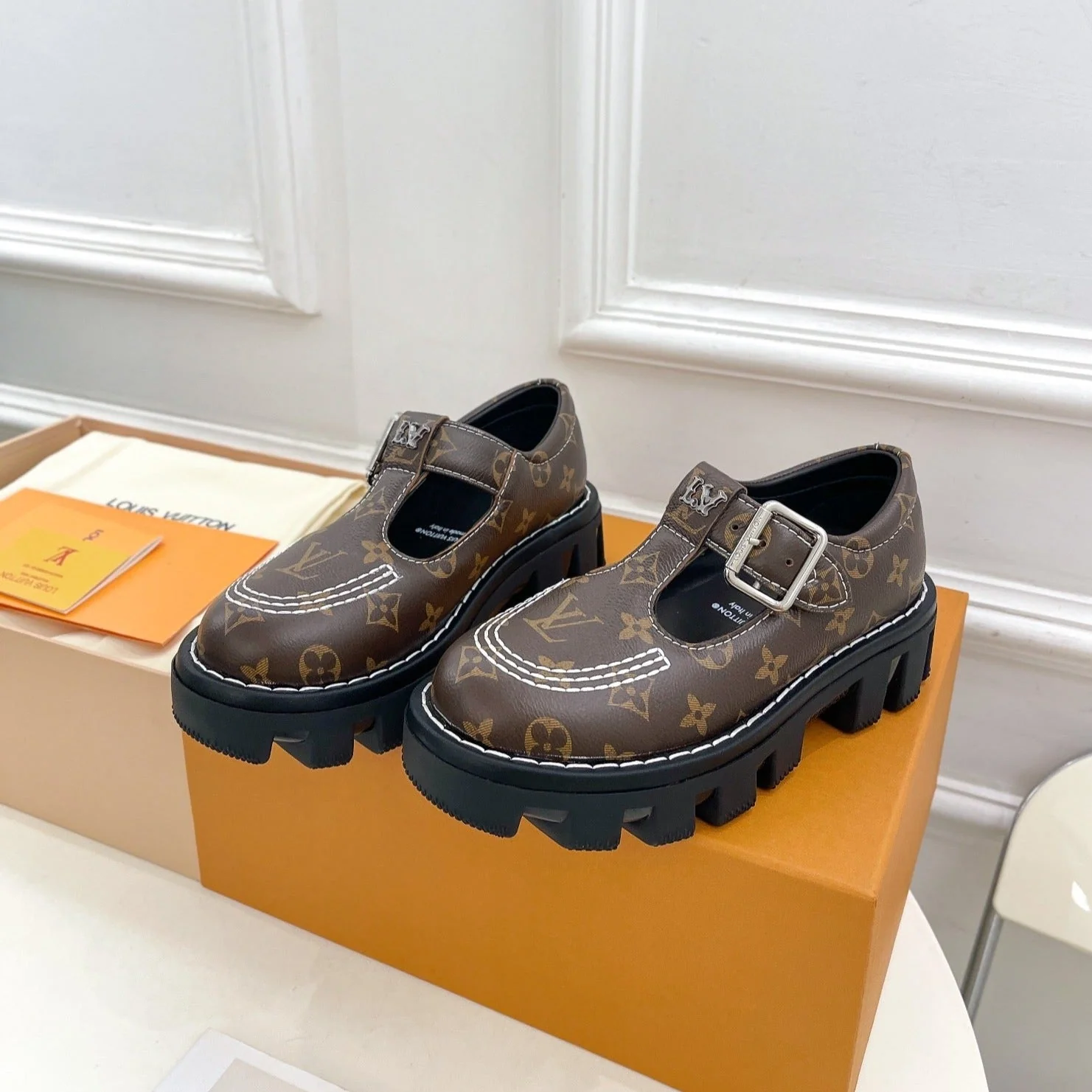 L* |***Thick-soled Mary Jane Shoes VIP 1:1