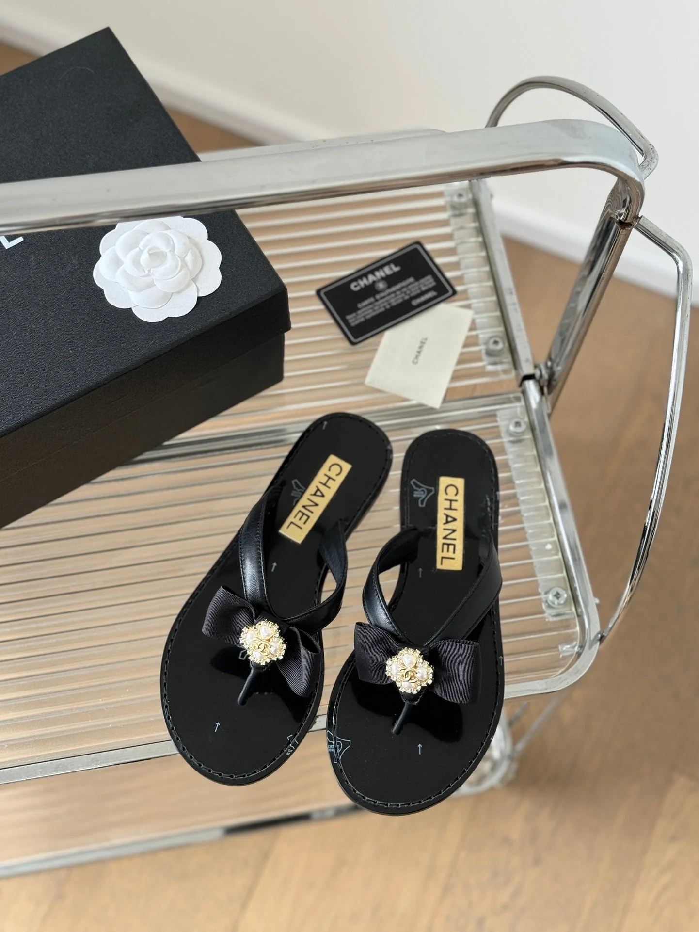 C new flip-flop bow slippers VIP 1