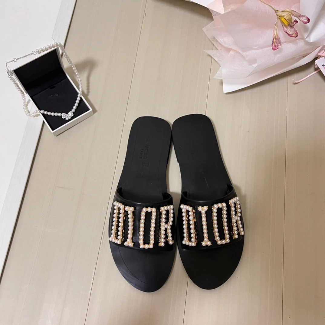 Industrial pearl letter slippers/DI trendy shoe slippers