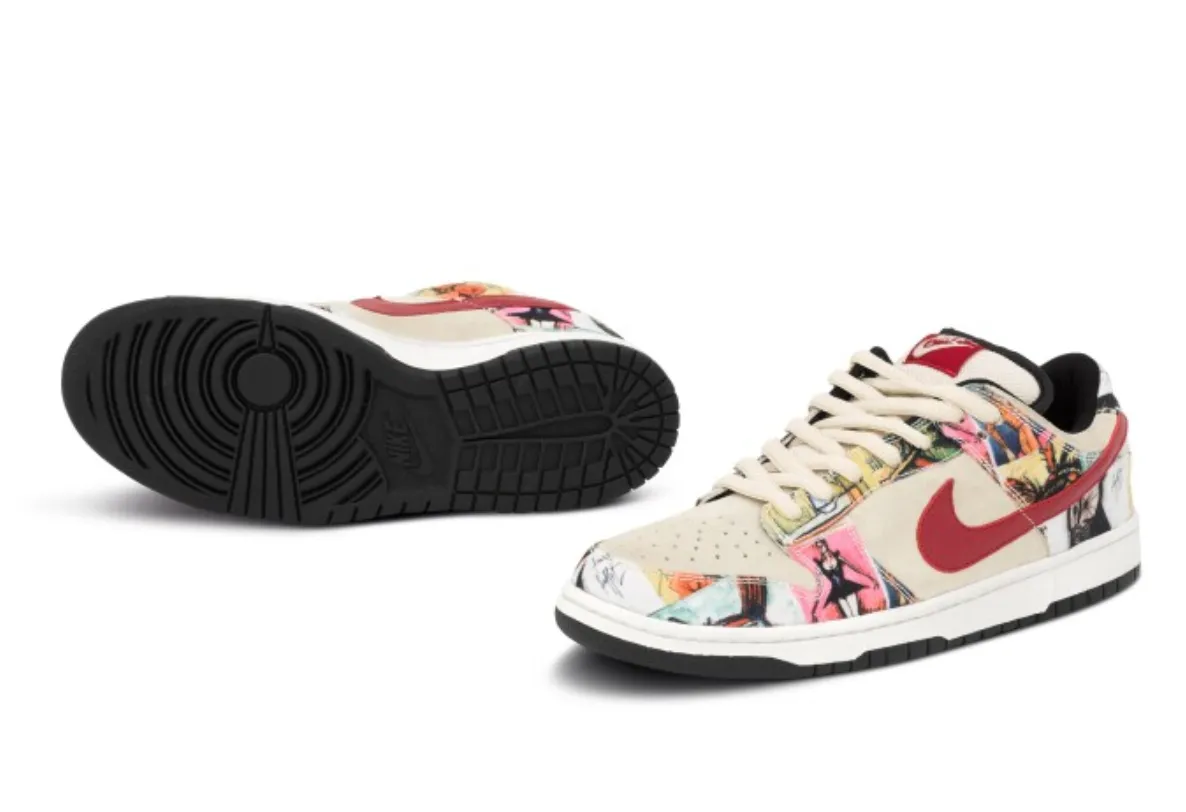 Nike SB Dunk Low Paris - NeoLux