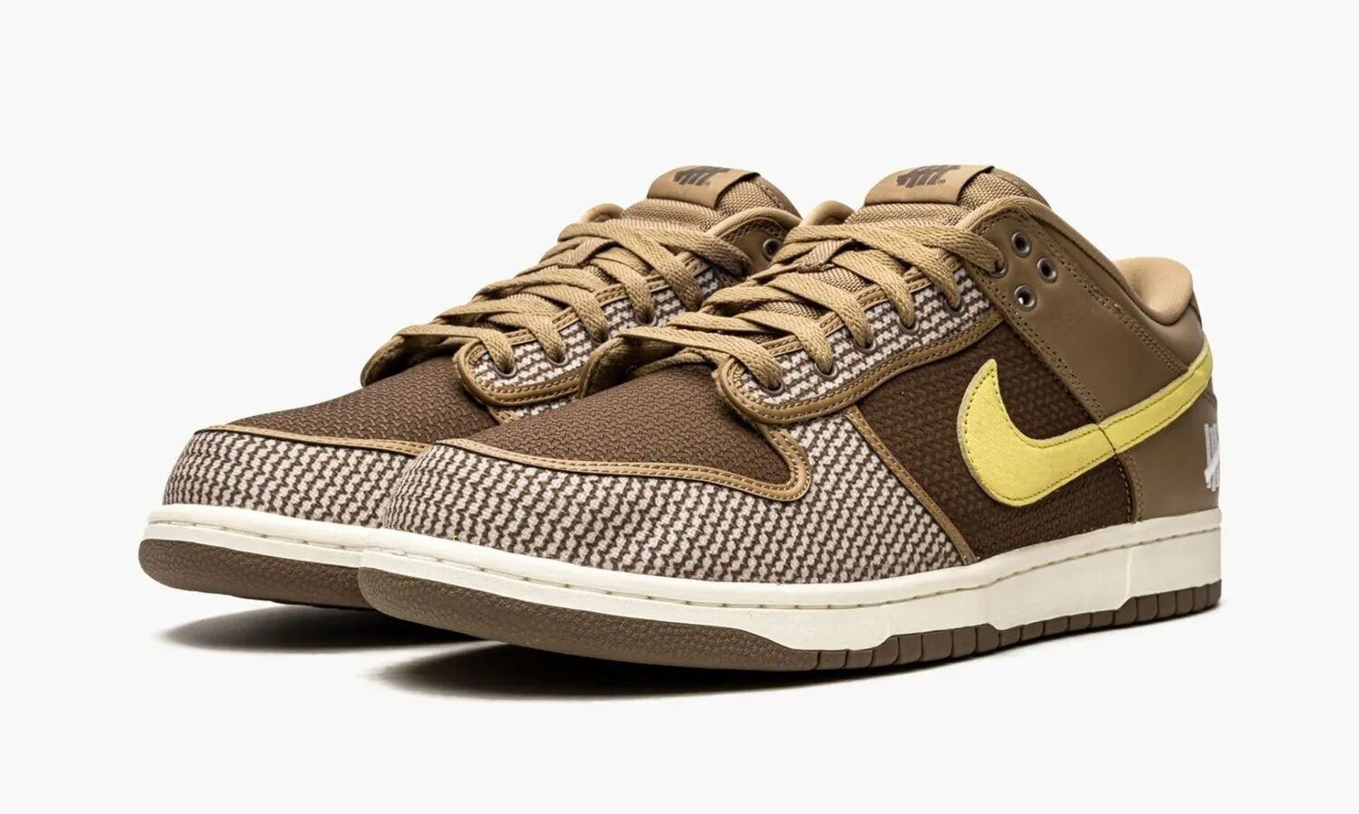 NIKE DUNK LOW SP Undefeated Canteen - NeoLux