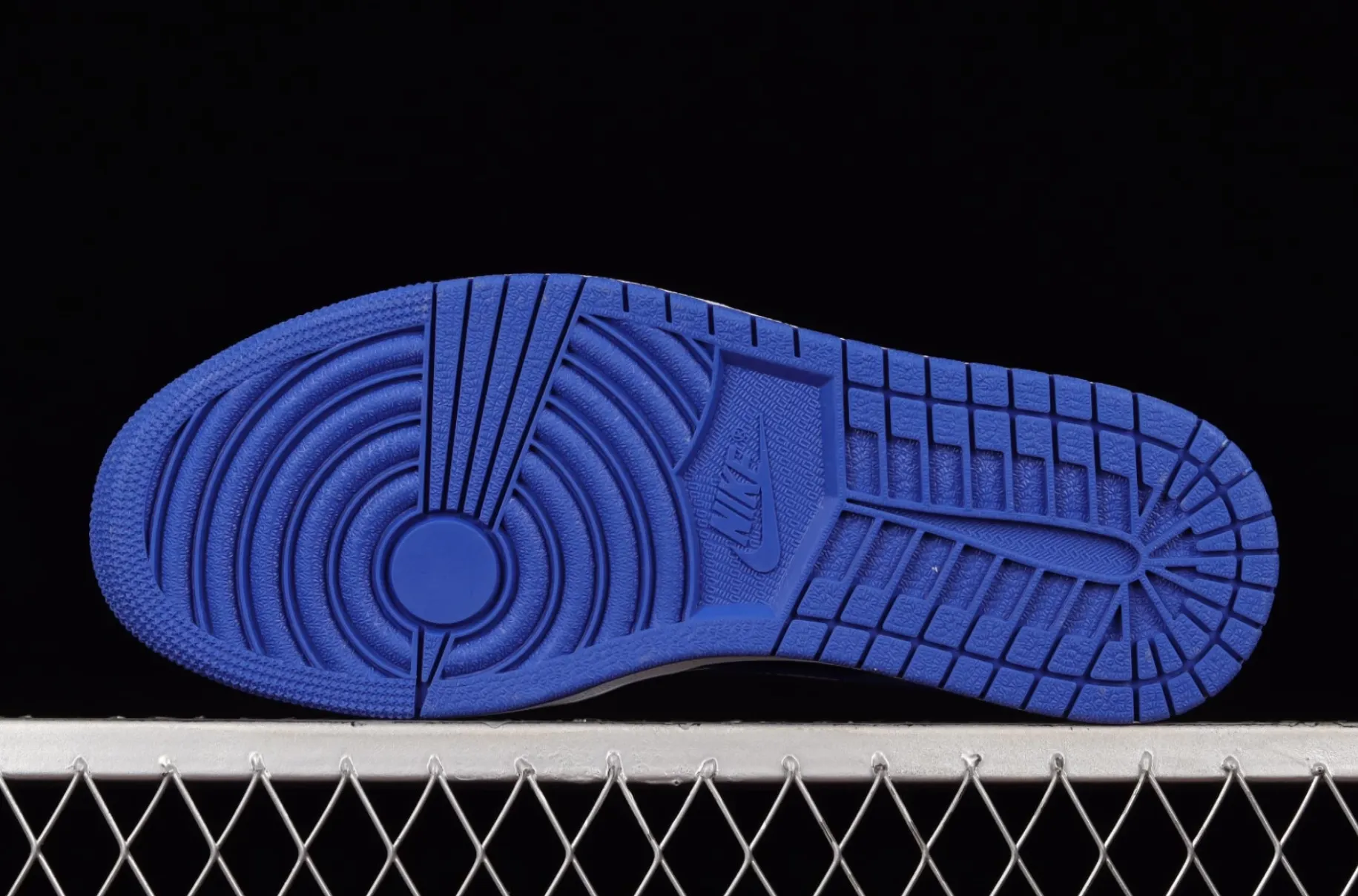 Jordan 1 High OG Patent Royal - NeoLux