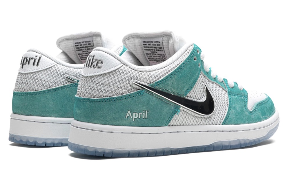 April Skateboards x Nike Dunk Low SB Turbo Green - NeoLux