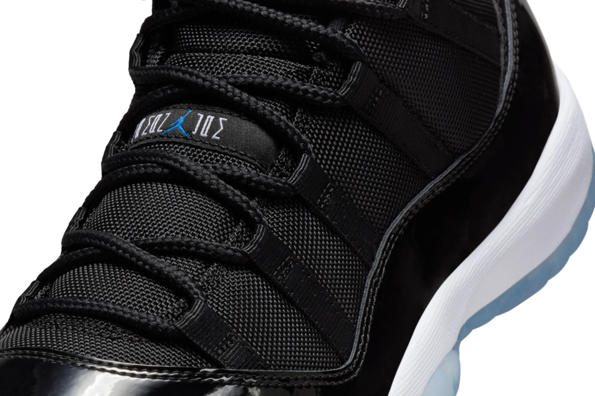 JORDAN 11 RETRO LOW Space Jam - NeoLux