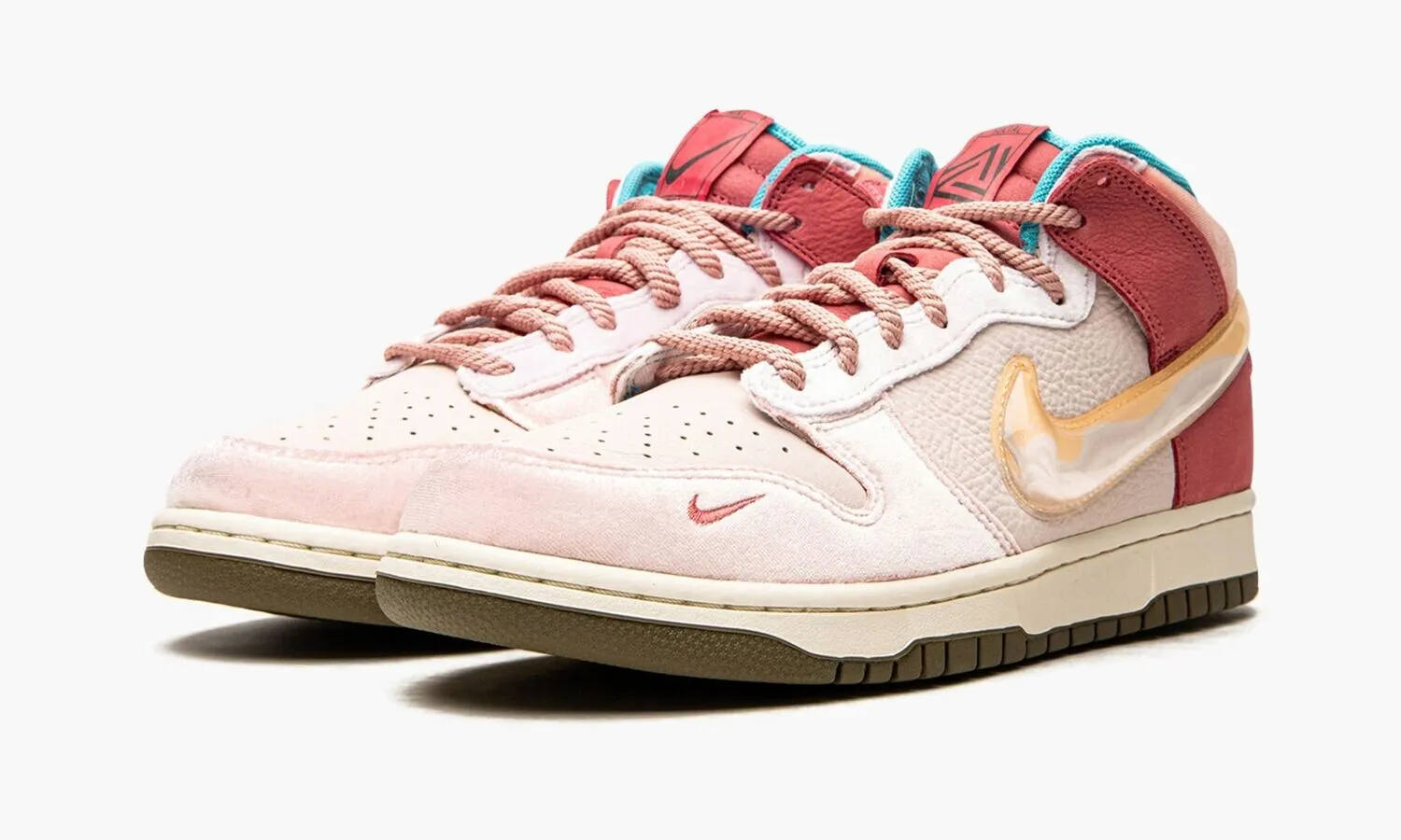 NIKE DUNK MID Social Status Strawberry Chocolate - NeoLux