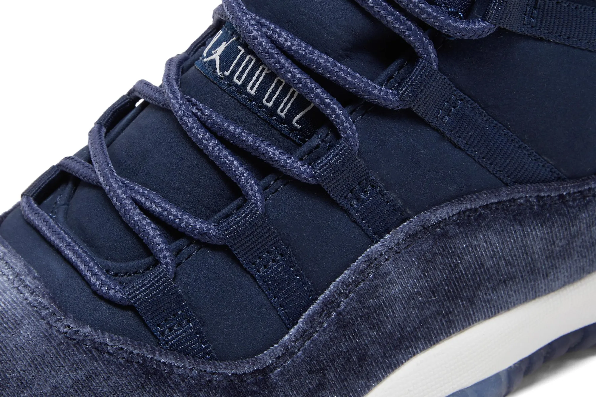 Jordan 11 Retro Midnight Navy - NeoLux