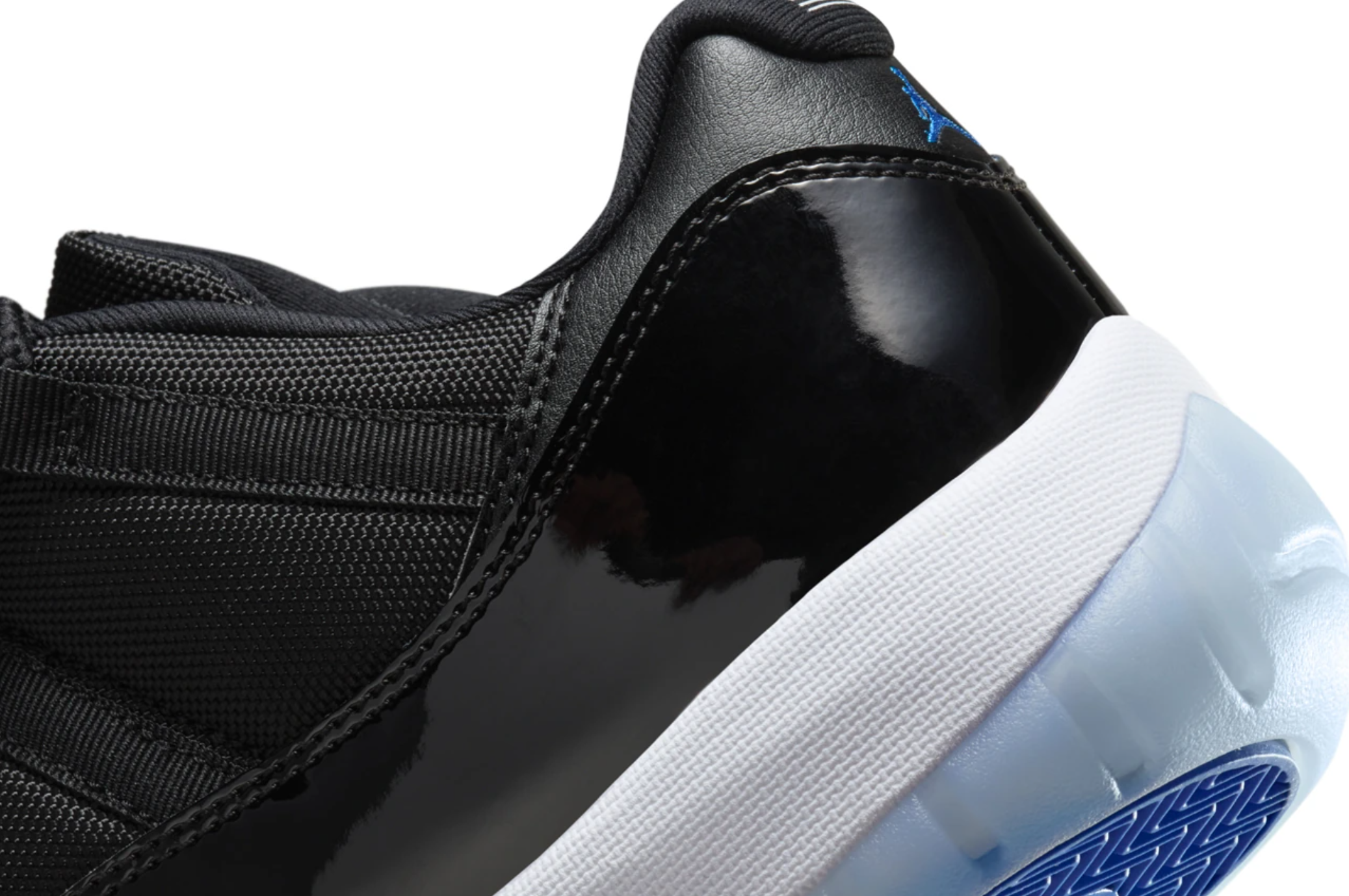 JORDAN 11 RETRO LOW Space Jam - NeoLux