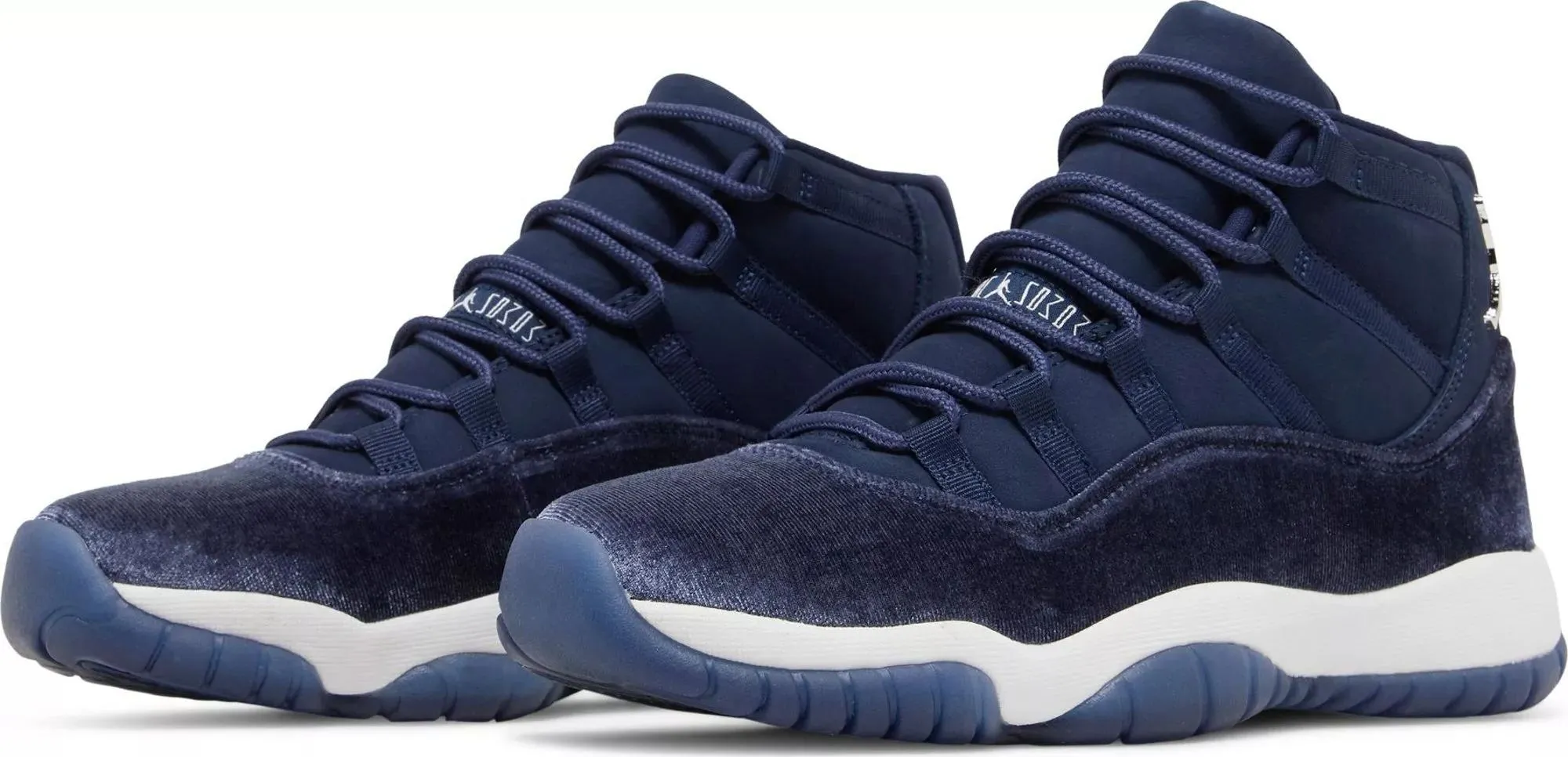 Jordan 11 Retro Midnight Navy - NeoLux