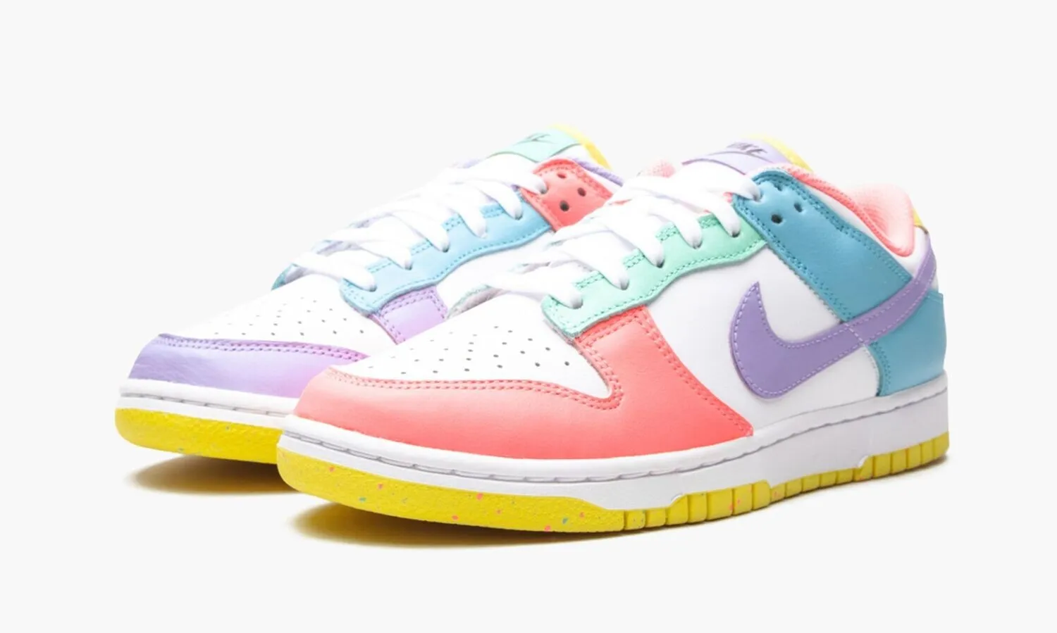 NIKE DUNK LOW SE Easter - NeoLux
