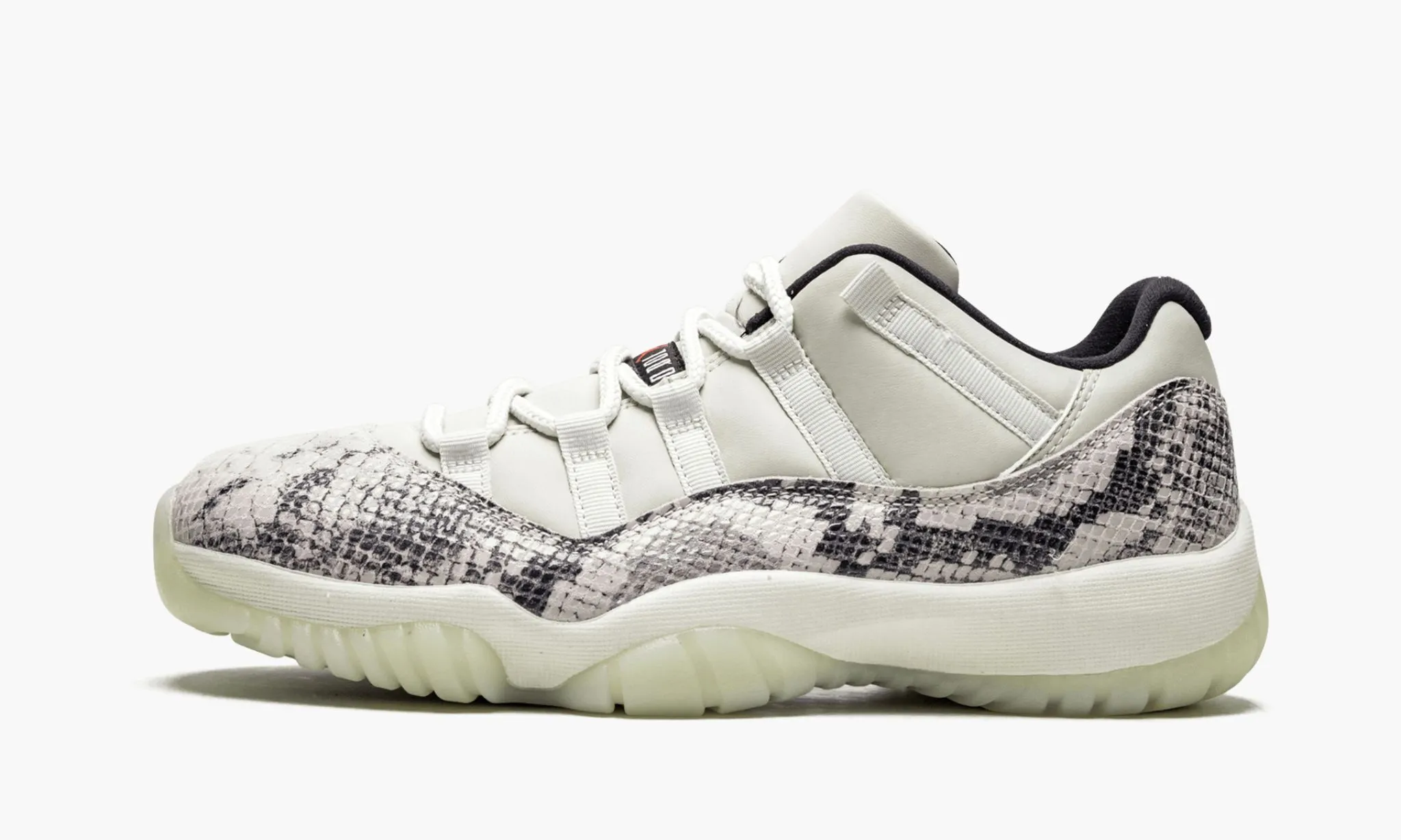 JORDAN 11 RETRO LOW Light Bone Snakeskin - NeoLux