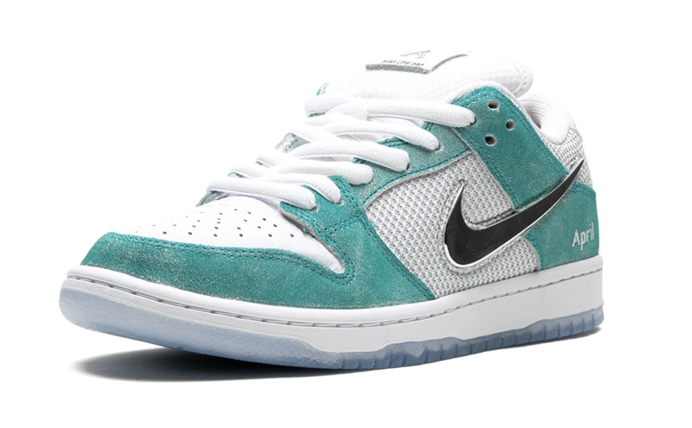 April Skateboards x Nike Dunk Low SB Turbo Green - NeoLux