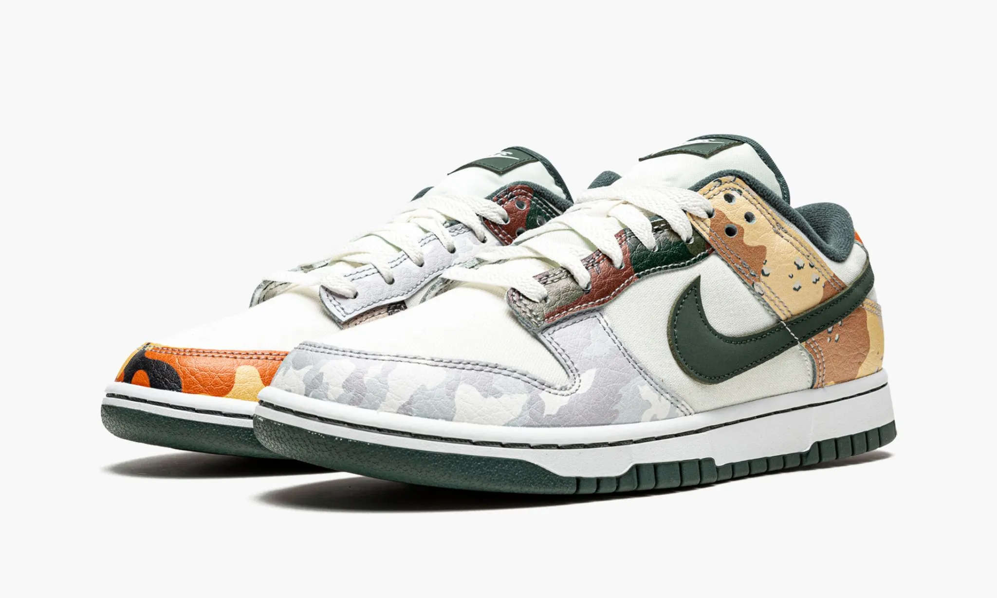 NIKE DUNK LOW SE MULTI CAMO SNEAKERS - NeoLux
