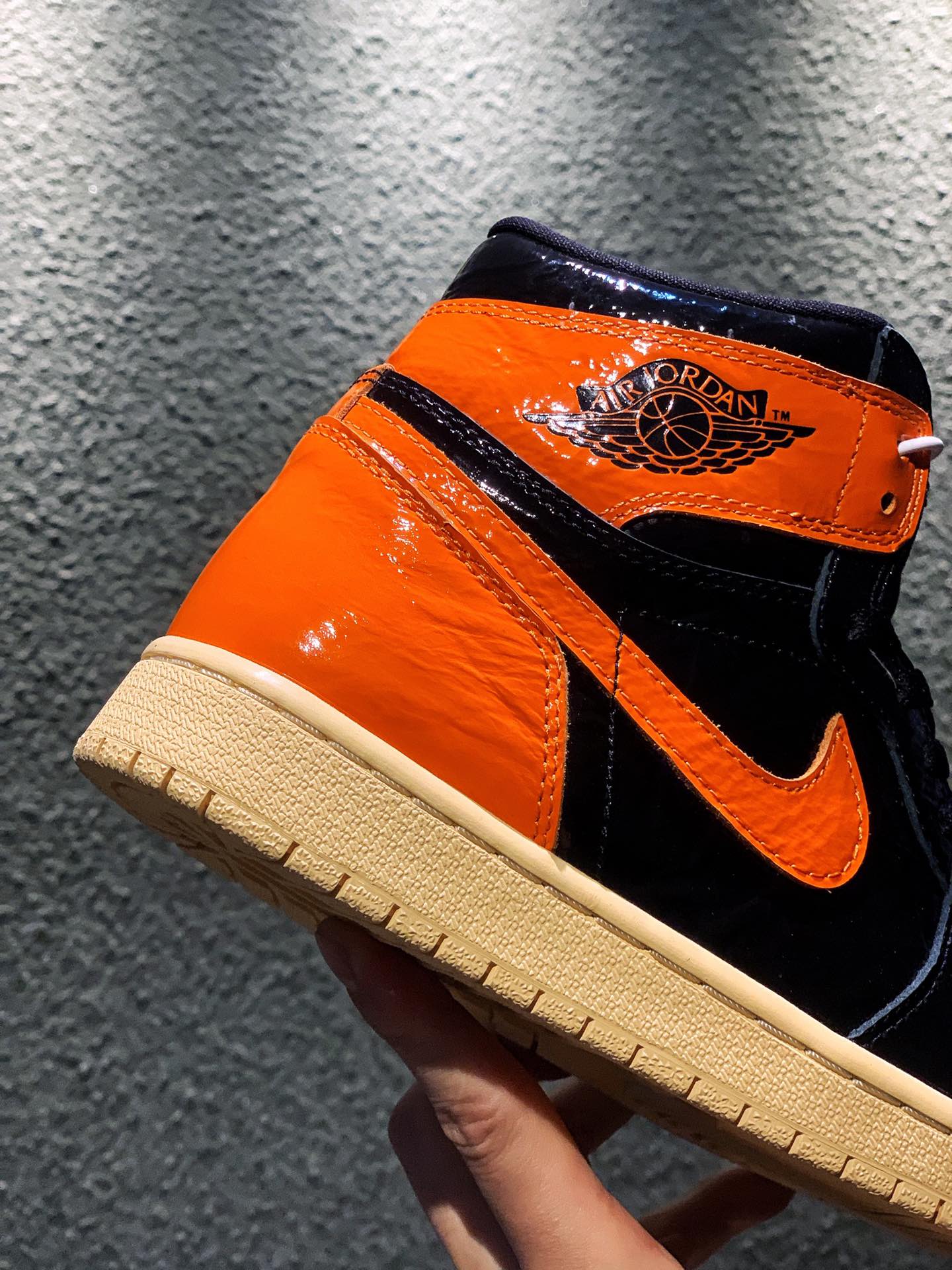 JORDAN 1 RETRO HIGH OG Shattered Backboard 3.0 - NeoLux