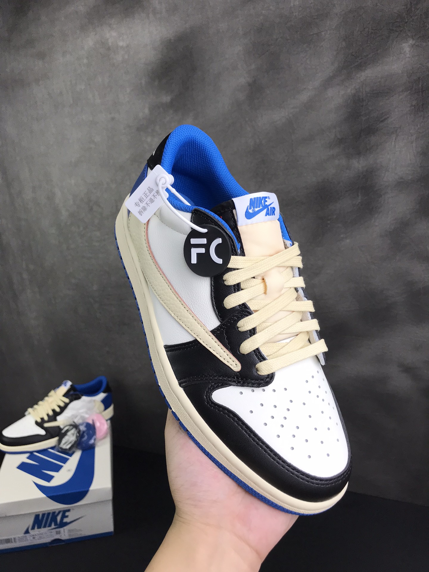 Jordan 1 Low Fragment x Travis Scott - NeoLux