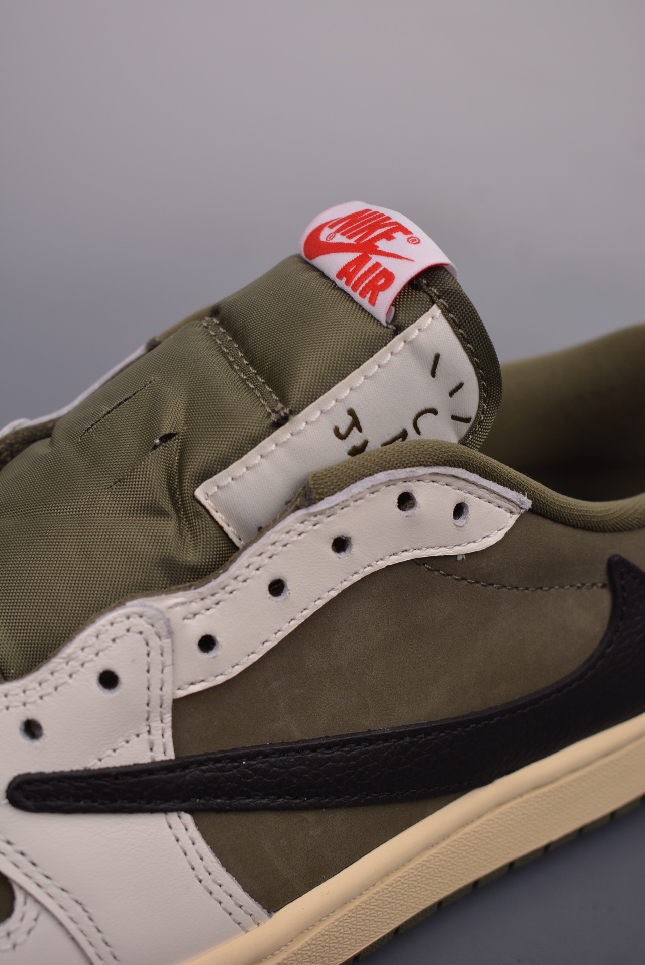 Travis Scott x Air Jordan 1 Low OG - NeoLux