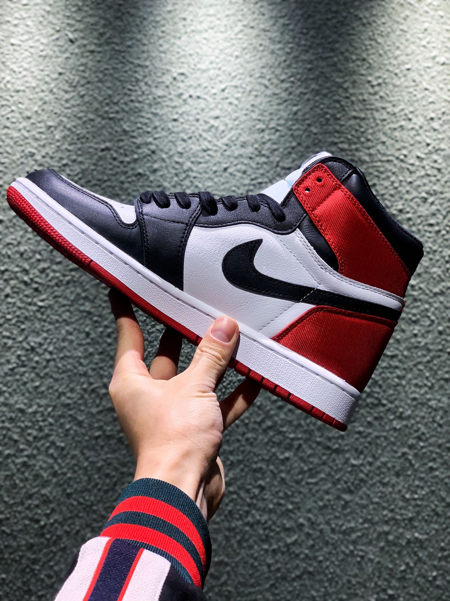 Air Jordan 1 High OG Satin