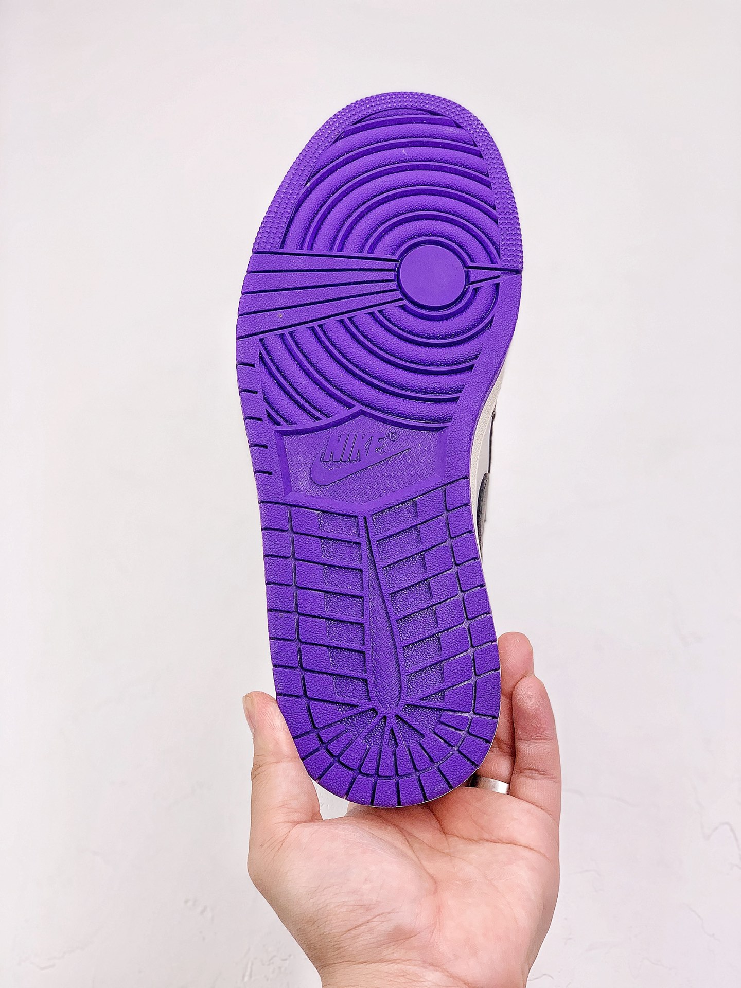 JORDAN 1 RETRO HIGH OG Royal Toe - NeoLux